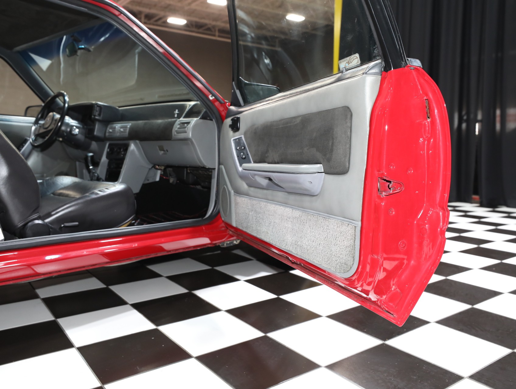 1989 Ford Mustang 41