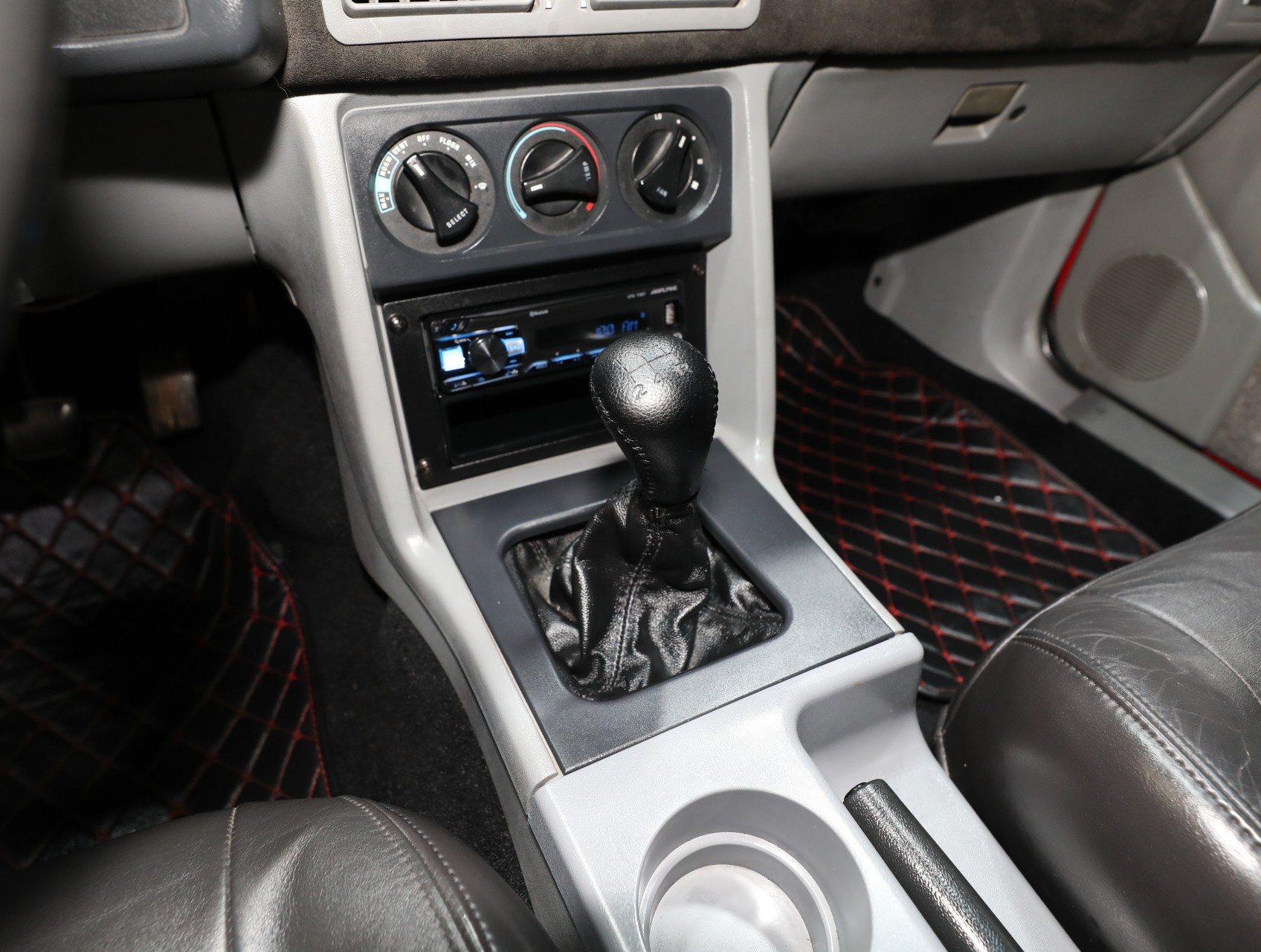 1989 Ford Mustang 54