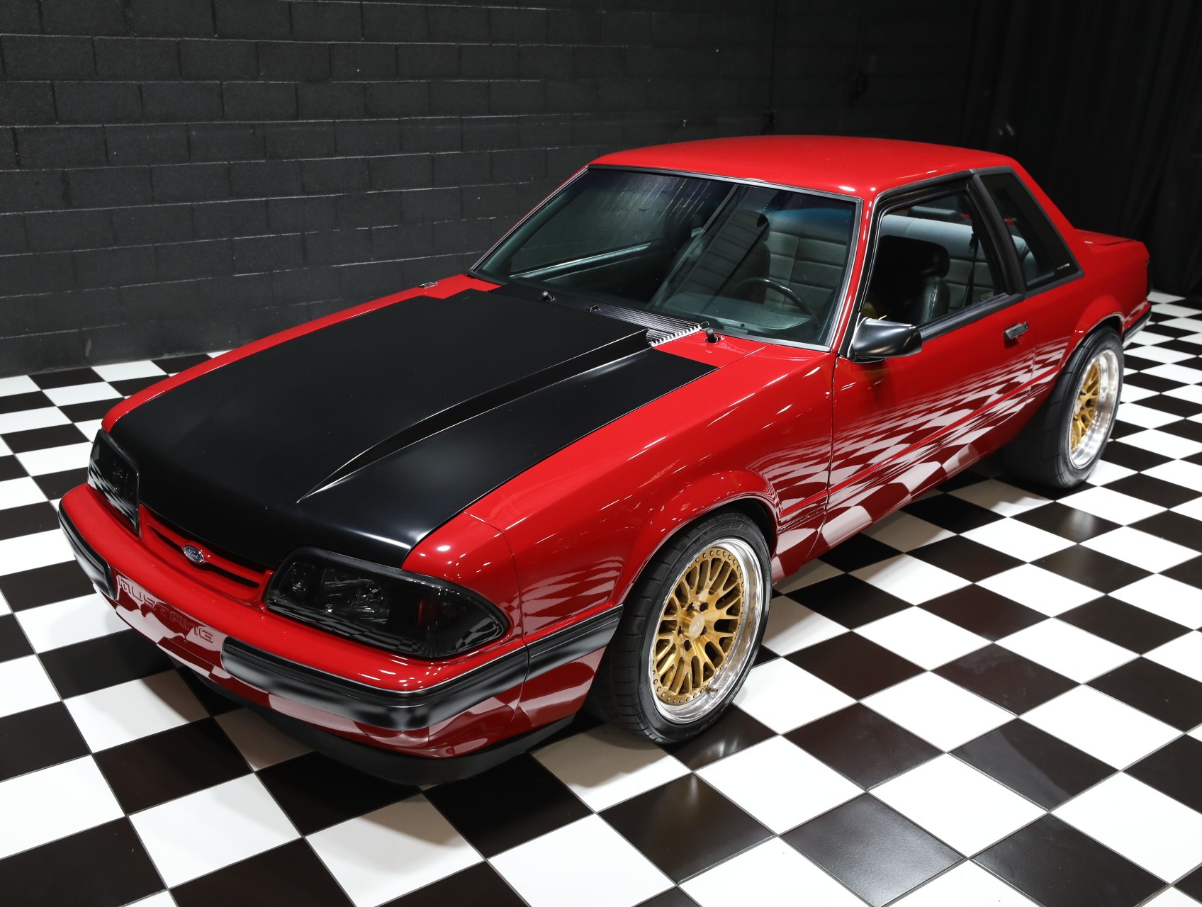 1989 Ford Mustang 7