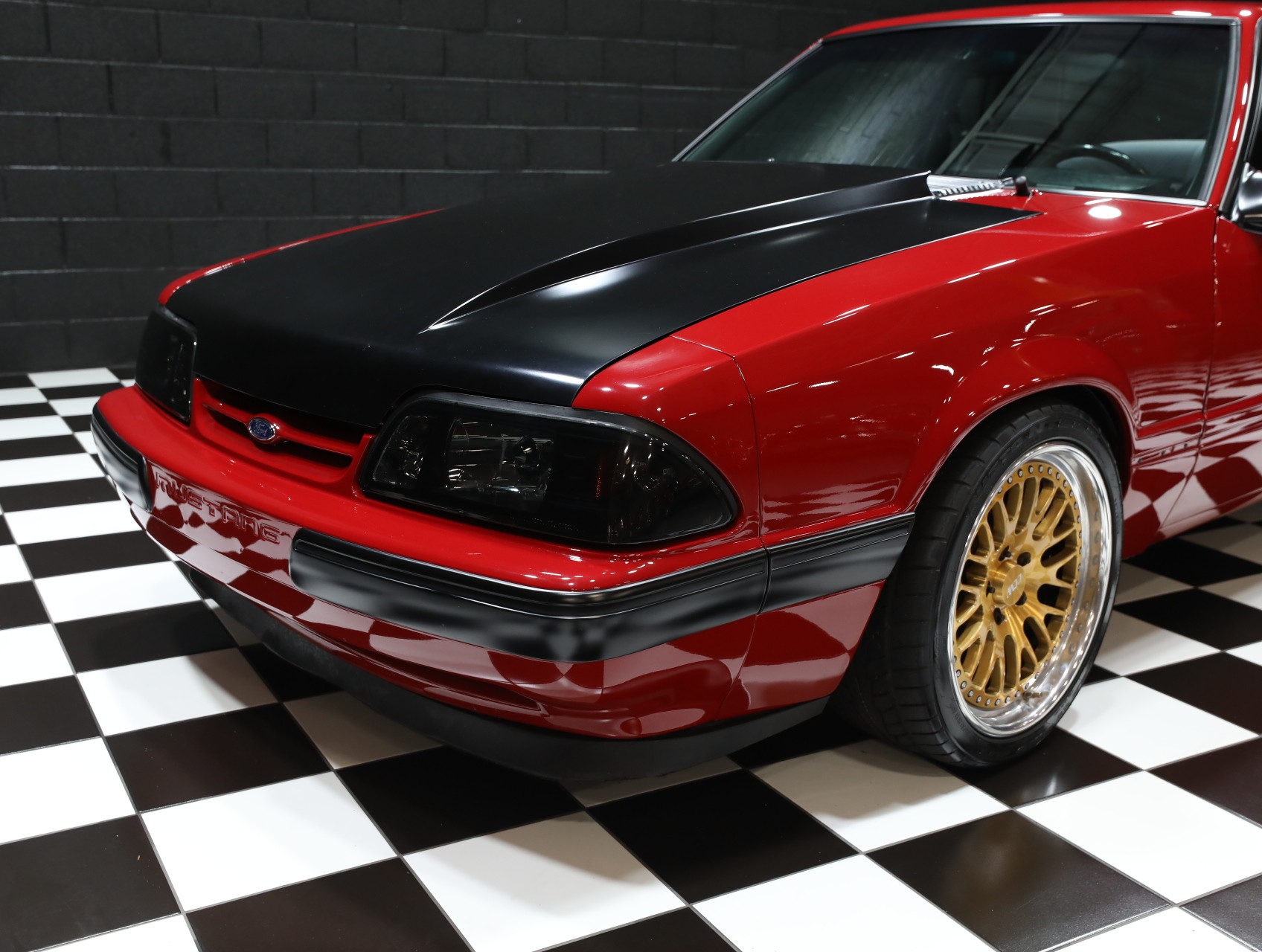 1989 Ford Mustang 8