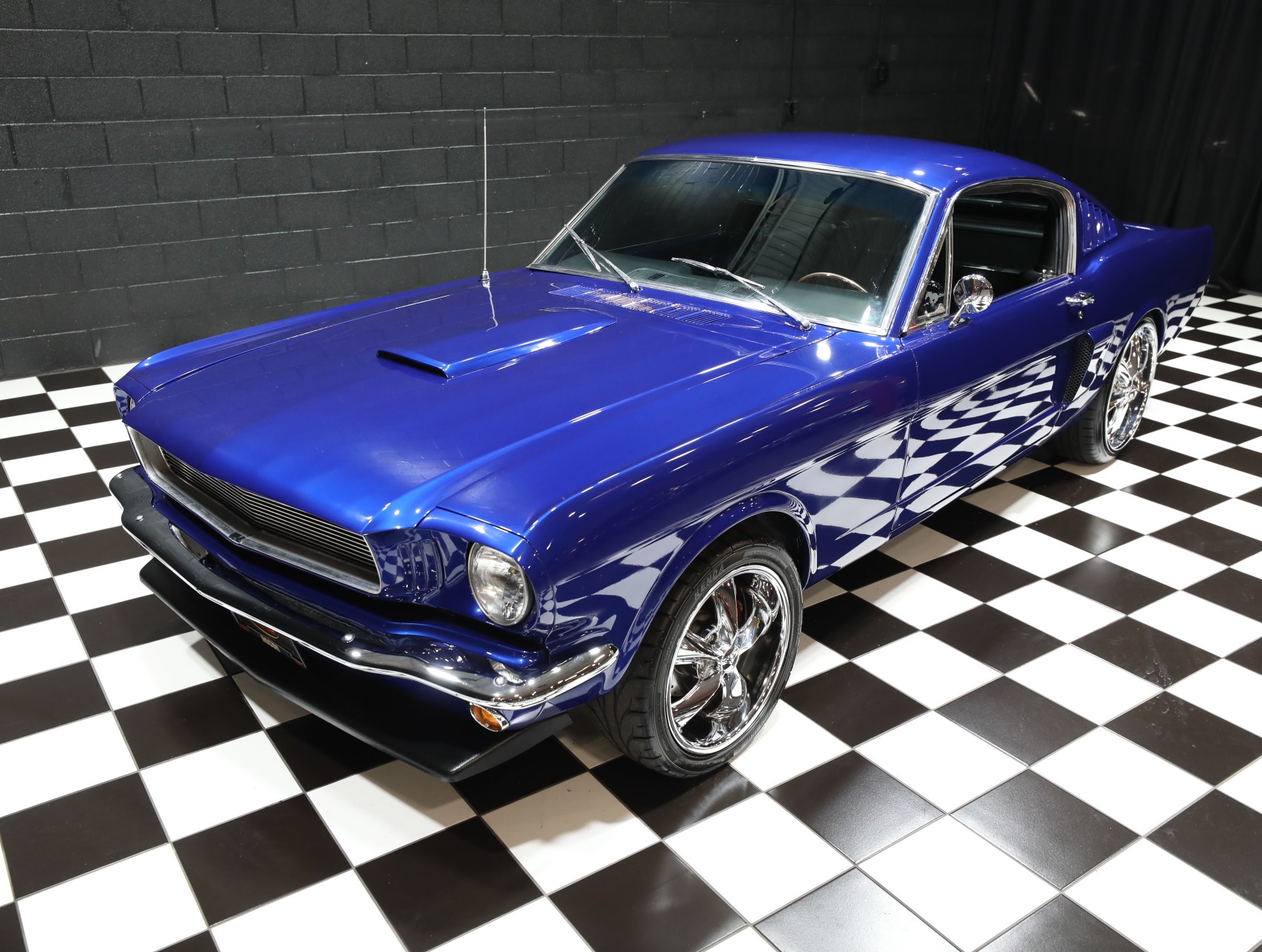 1965 Ford Mustang 4