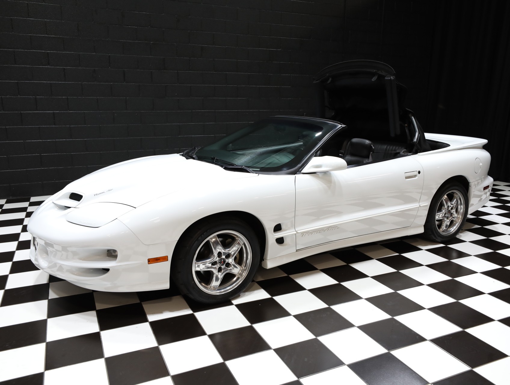 2002 Pontiac Firebird 11