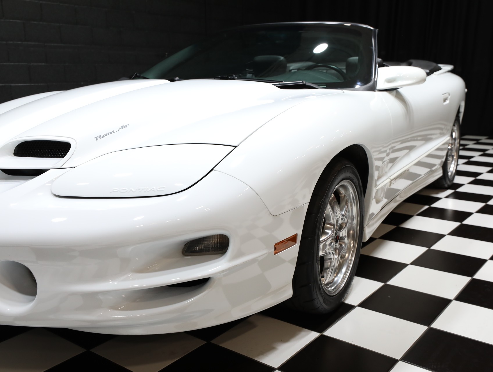 2002 Pontiac Firebird 16