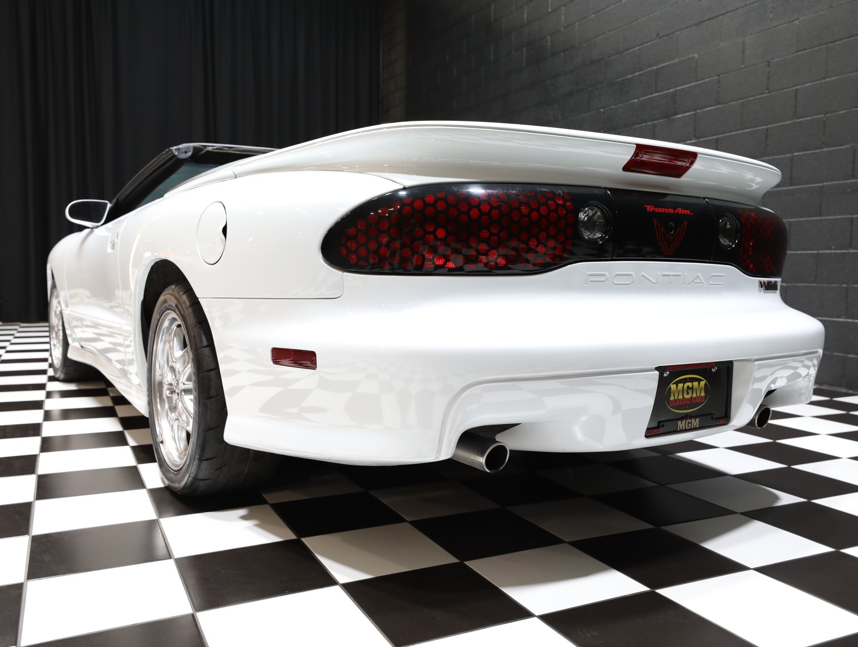2002 Pontiac Firebird 34