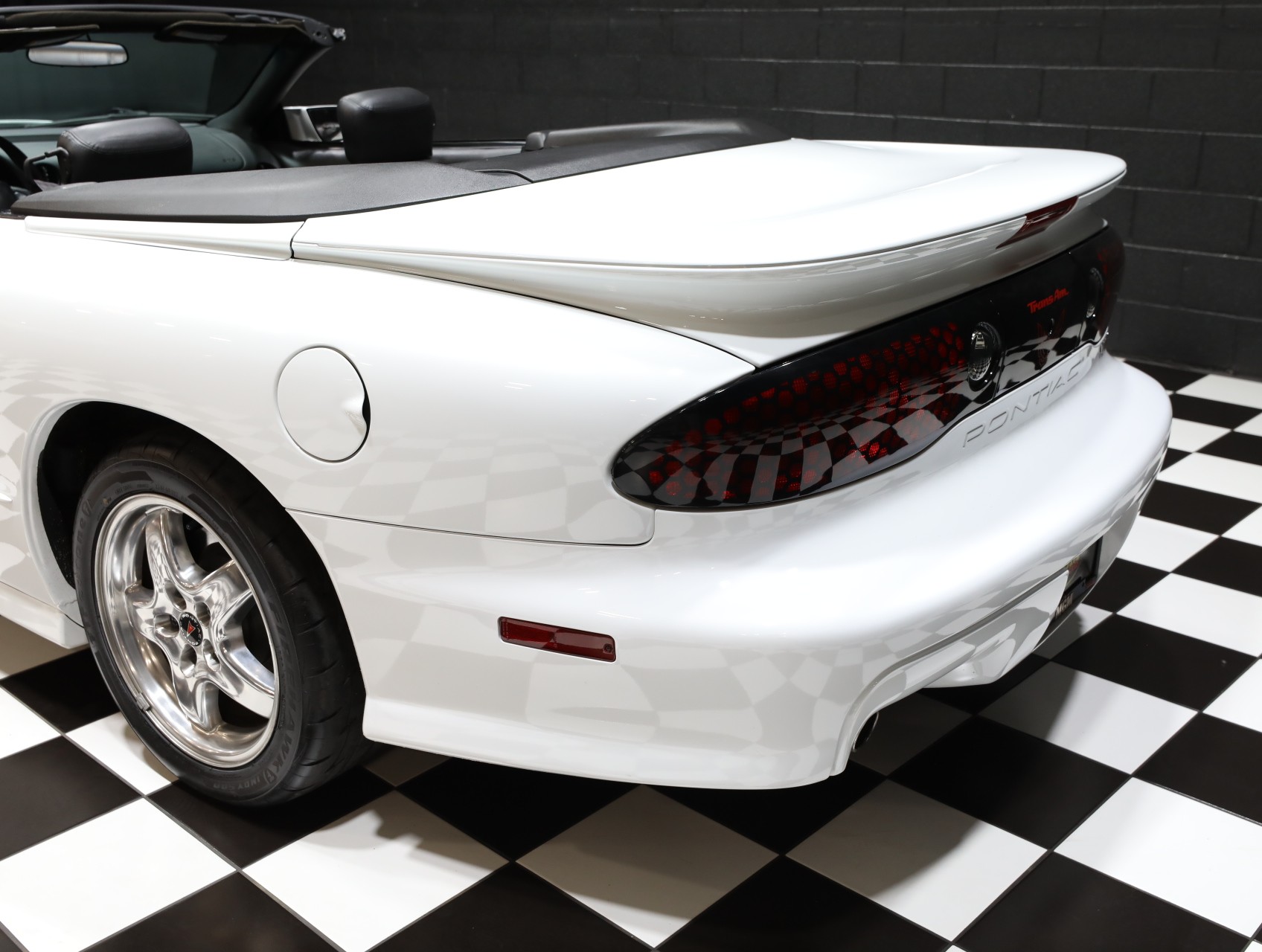 2002 Pontiac Firebird 35