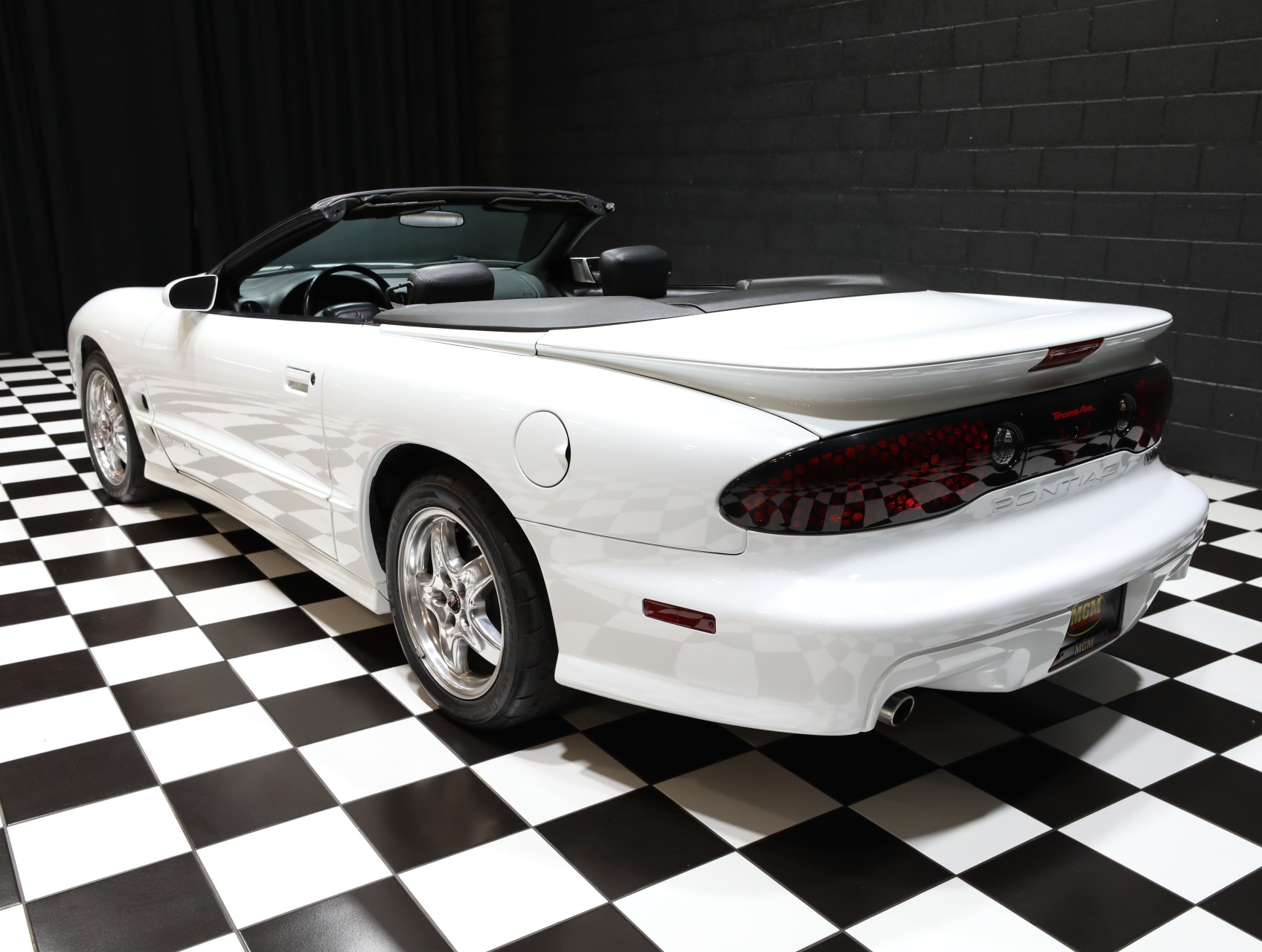 2002 Pontiac Firebird 36