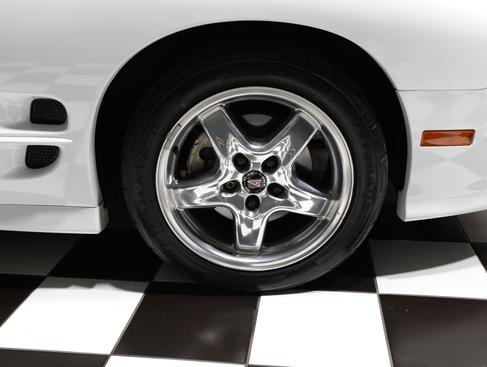 2002 Pontiac Firebird 43