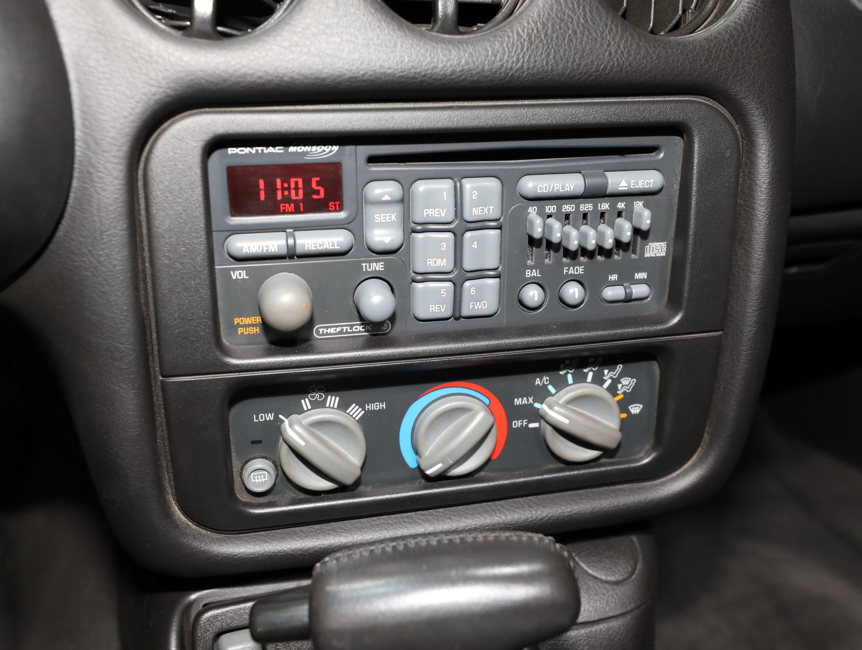 2002 Pontiac Firebird 64