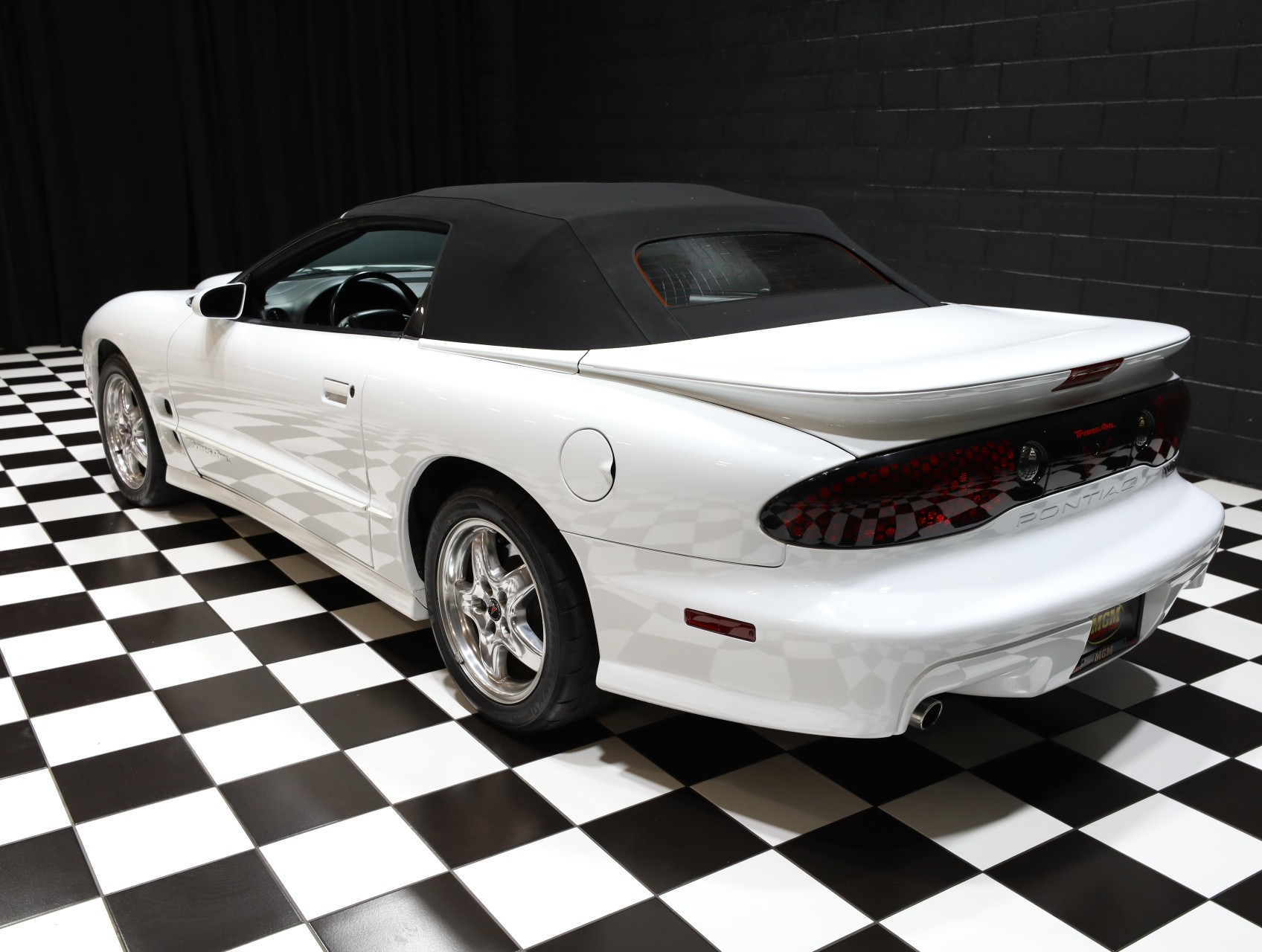 2002 Pontiac Firebird 8