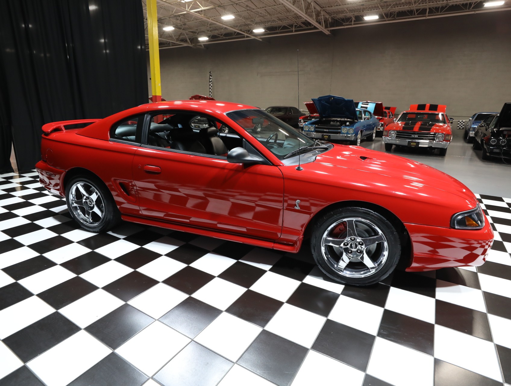 1997 Ford Mustang SVT Cobra 19