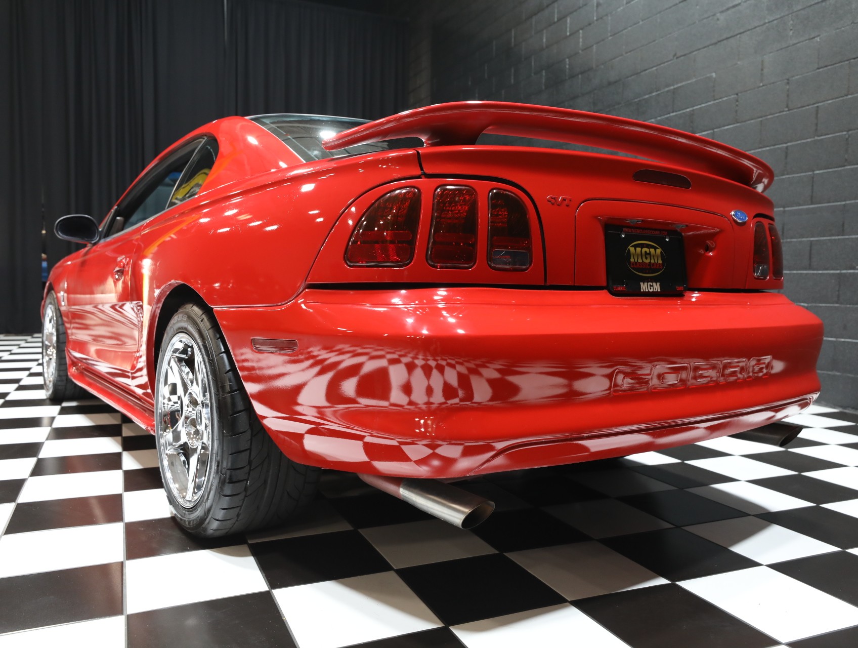 1997 Ford Mustang SVT Cobra 26