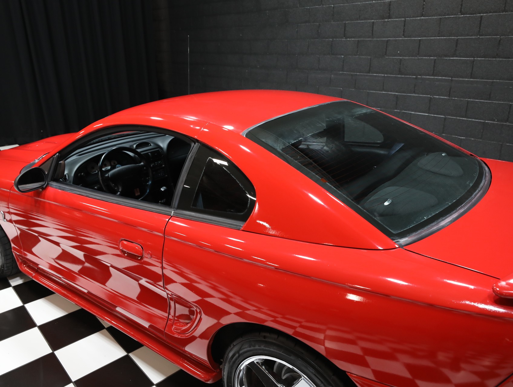 1997 Ford Mustang SVT Cobra 30
