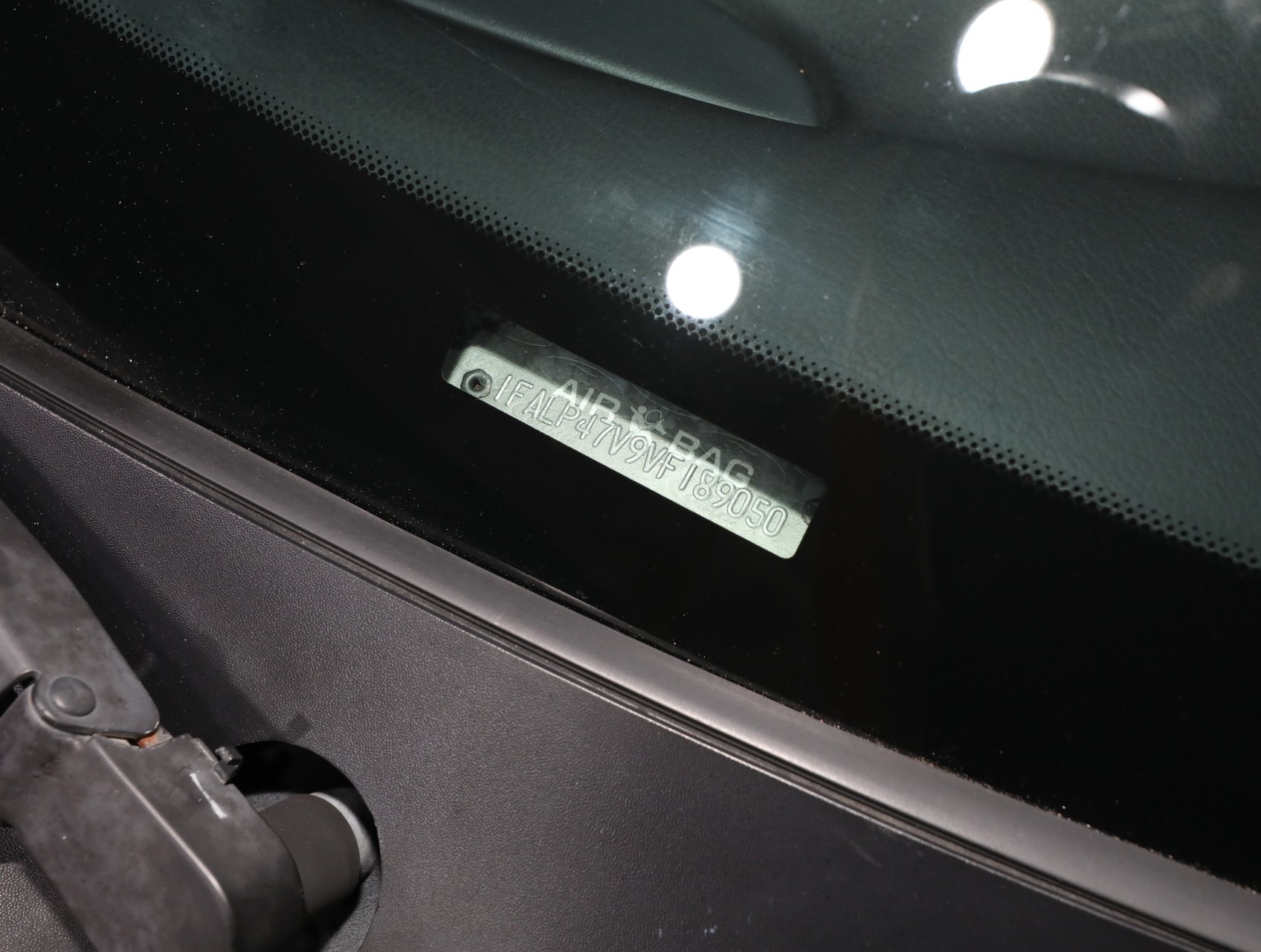 1997 Ford Mustang SVT Cobra 64