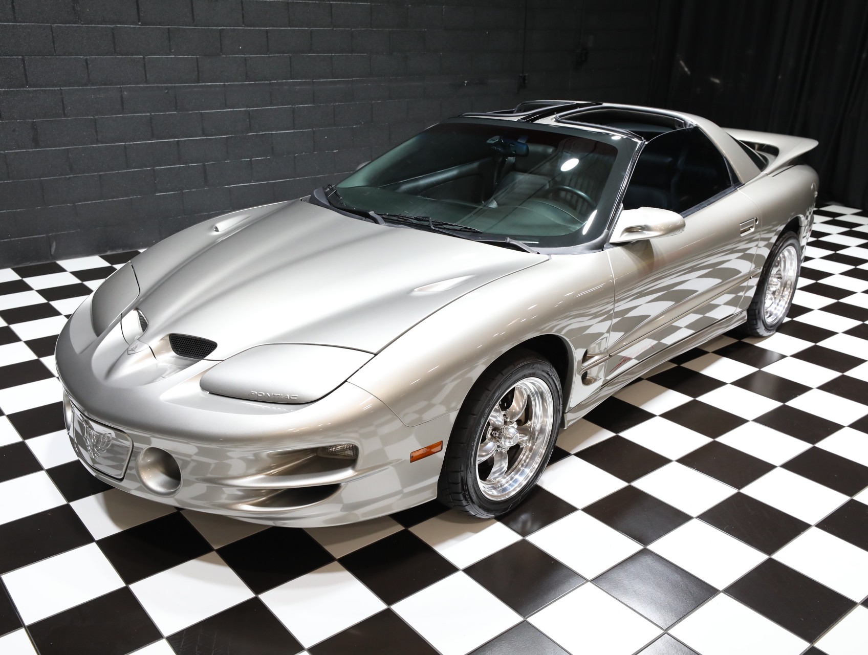 2000 Pontiac Firebird 12