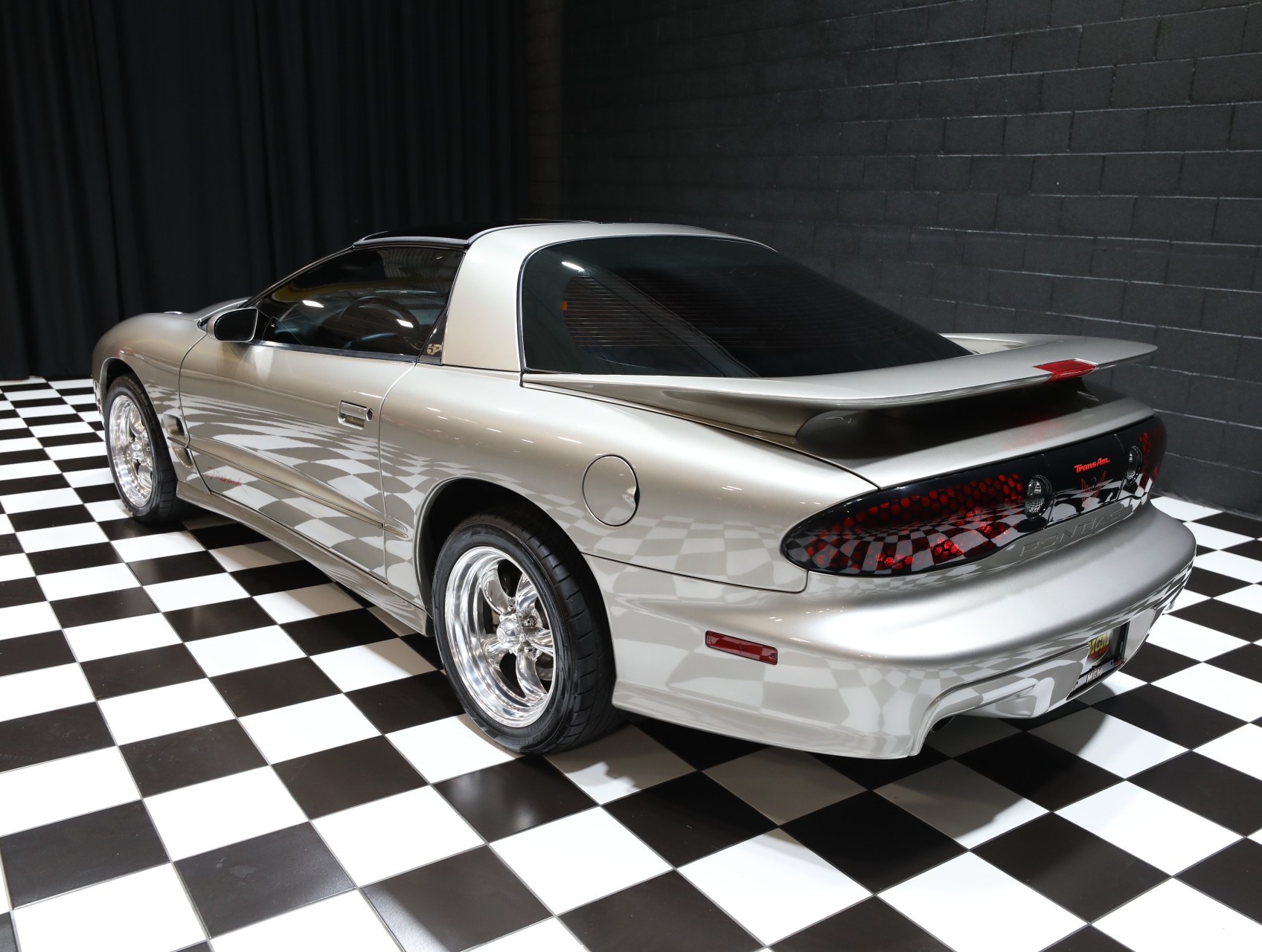 2000 Pontiac Firebird 8