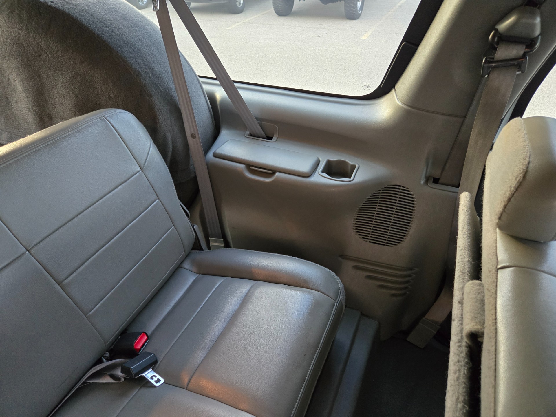 2003 Ford Excursion 102