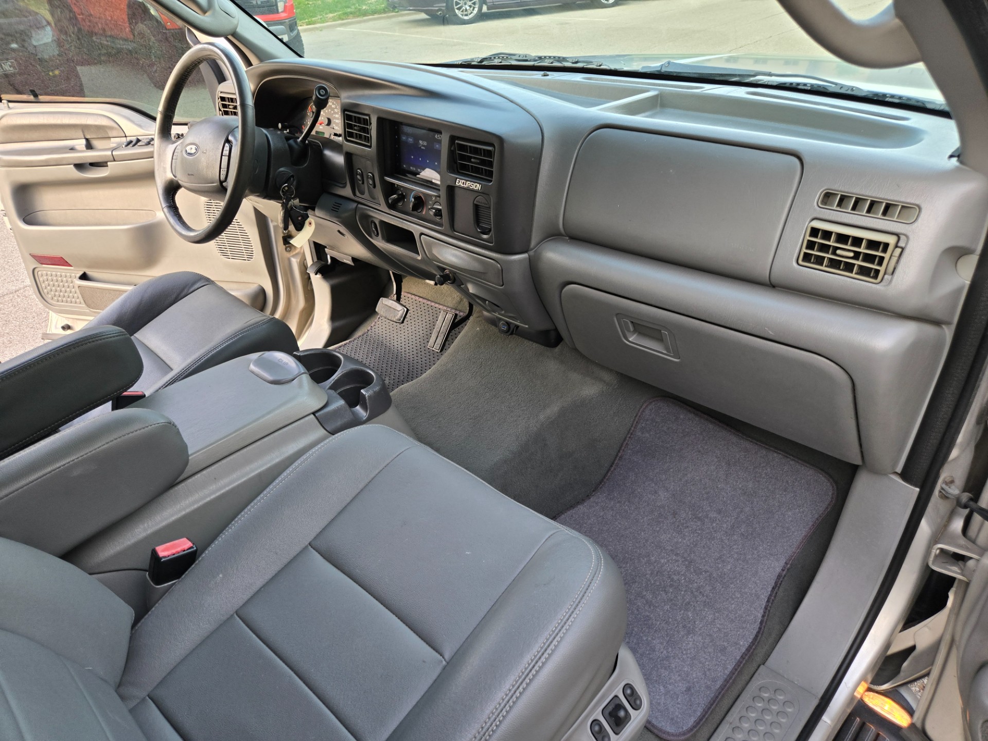 2003 Ford Excursion 12