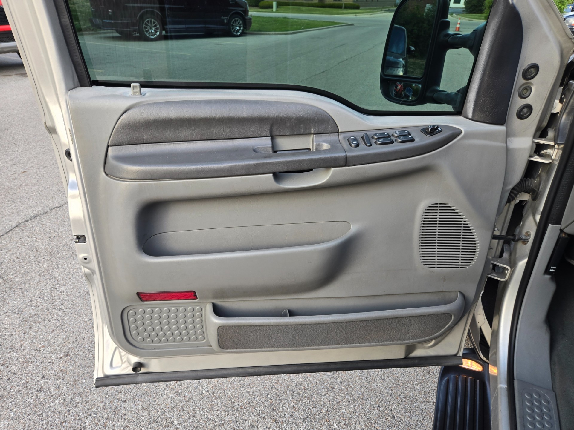 2003 Ford Excursion 121