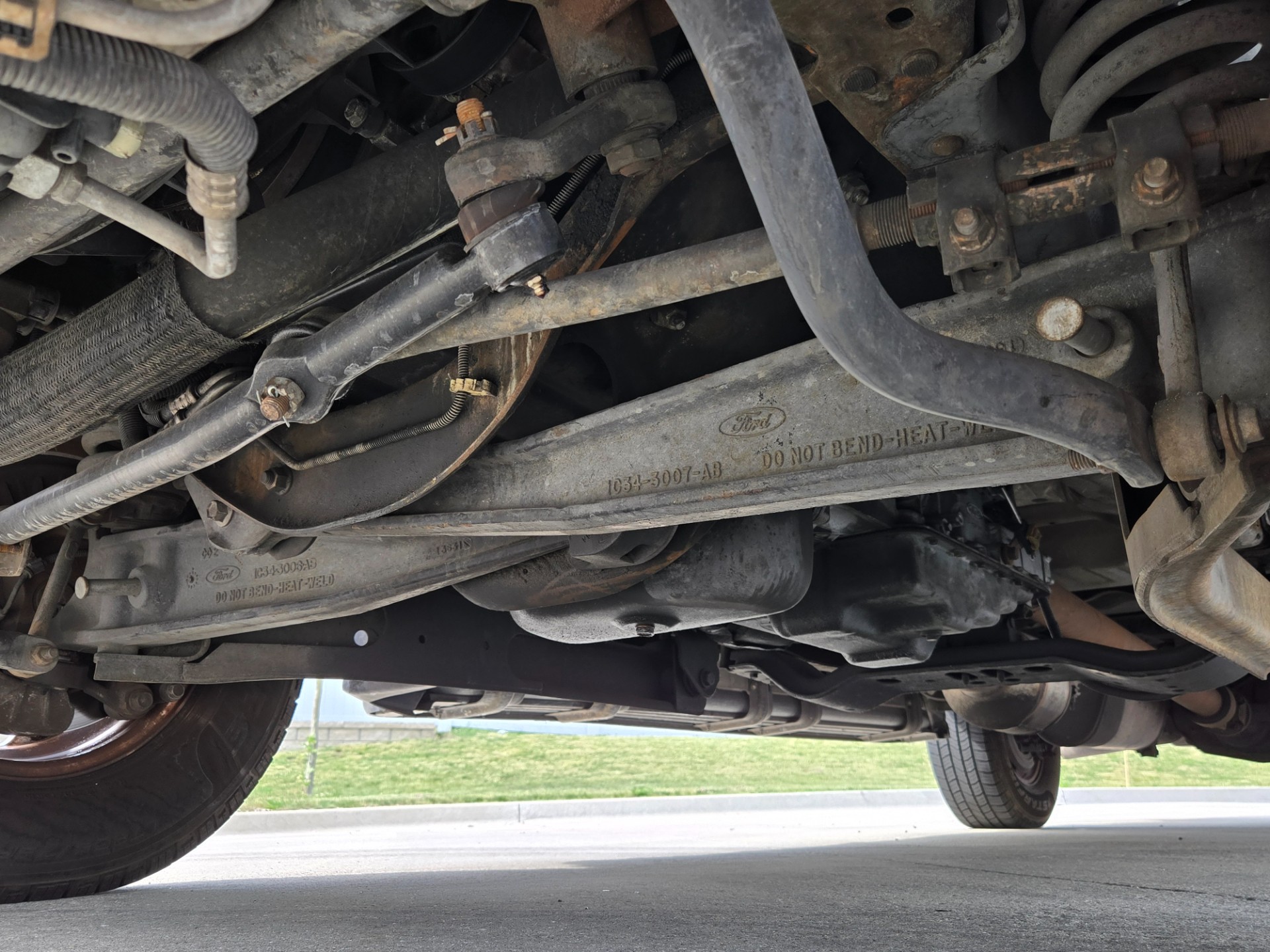 2003 Ford Excursion 16