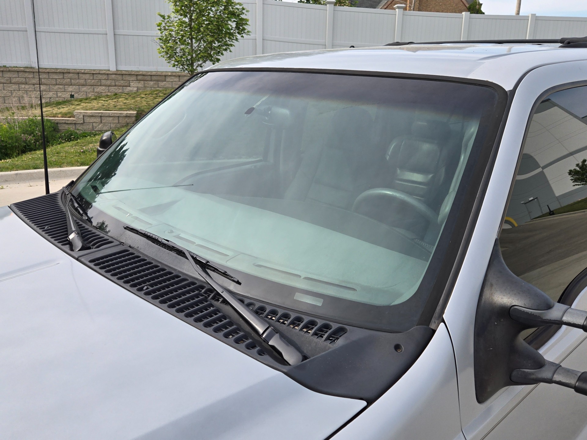 2003 Ford Excursion 26