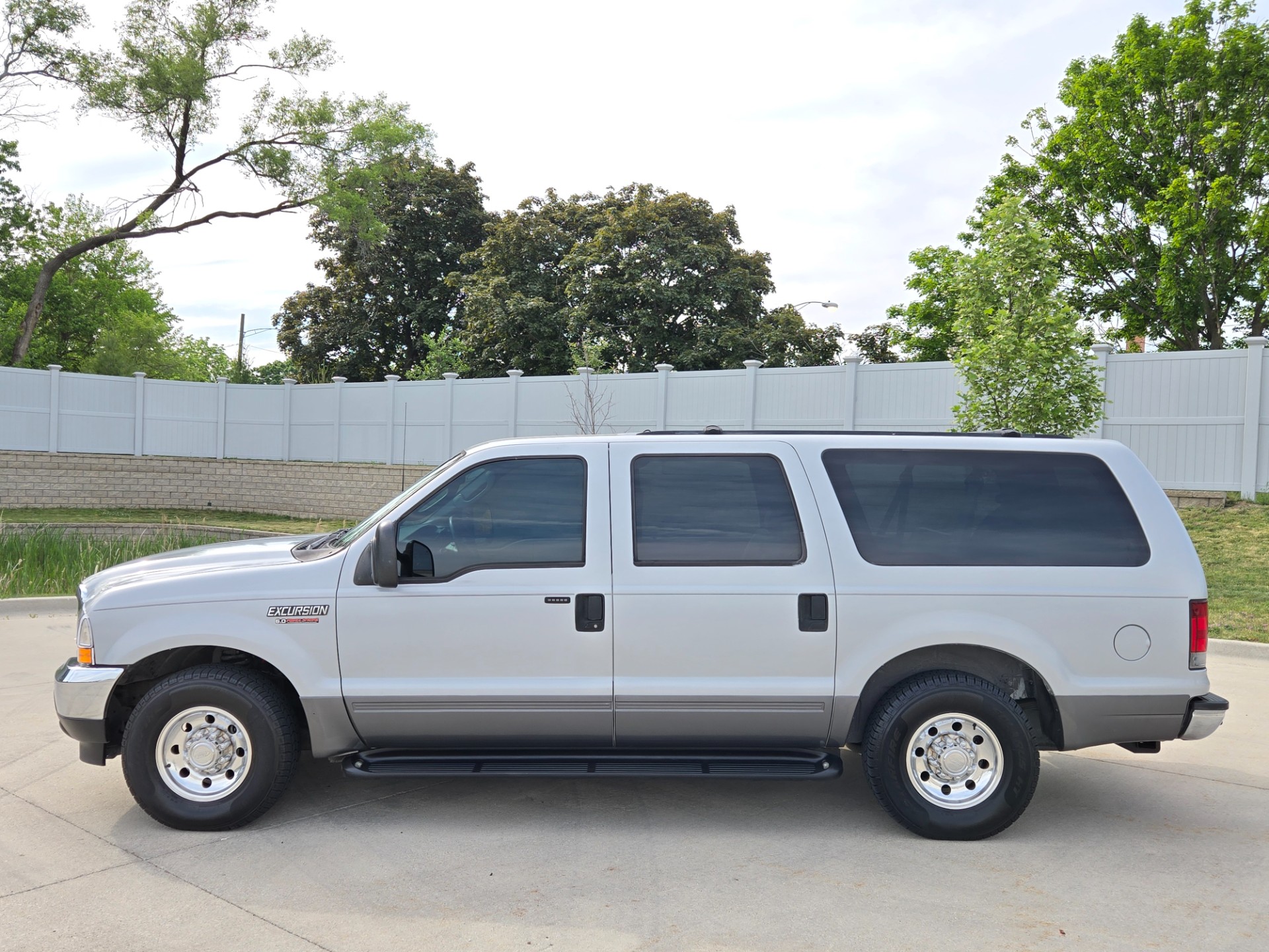 2003 Ford Excursion 3