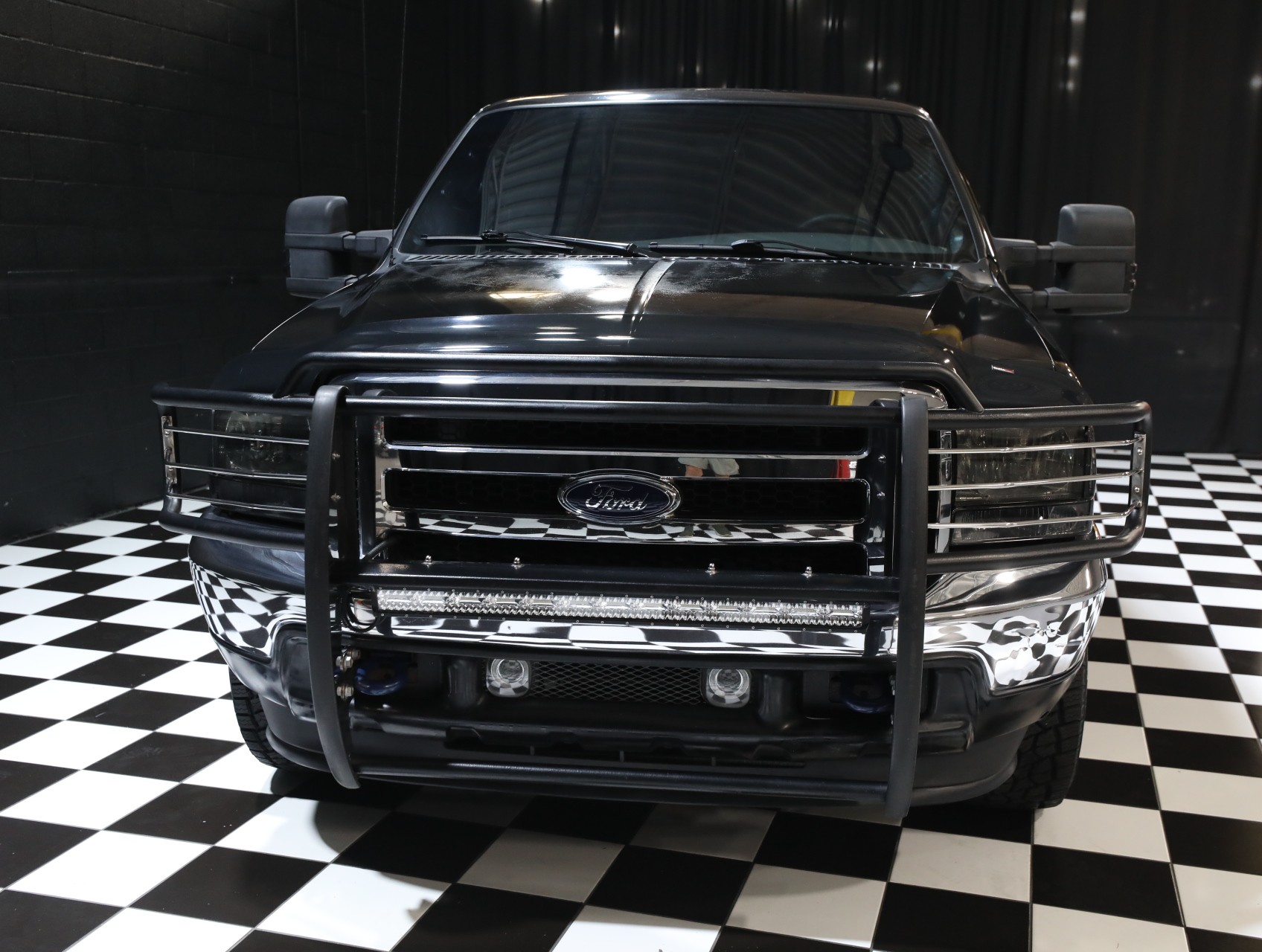 2001 Ford Excursion 11