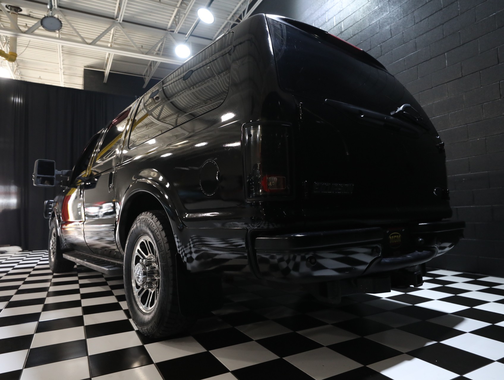 2001 Ford Excursion 22