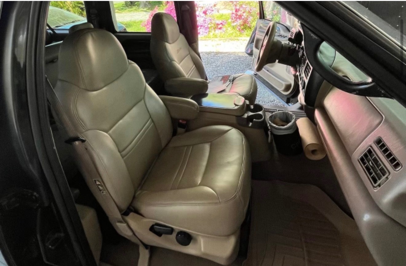 2001 Ford Excursion 4