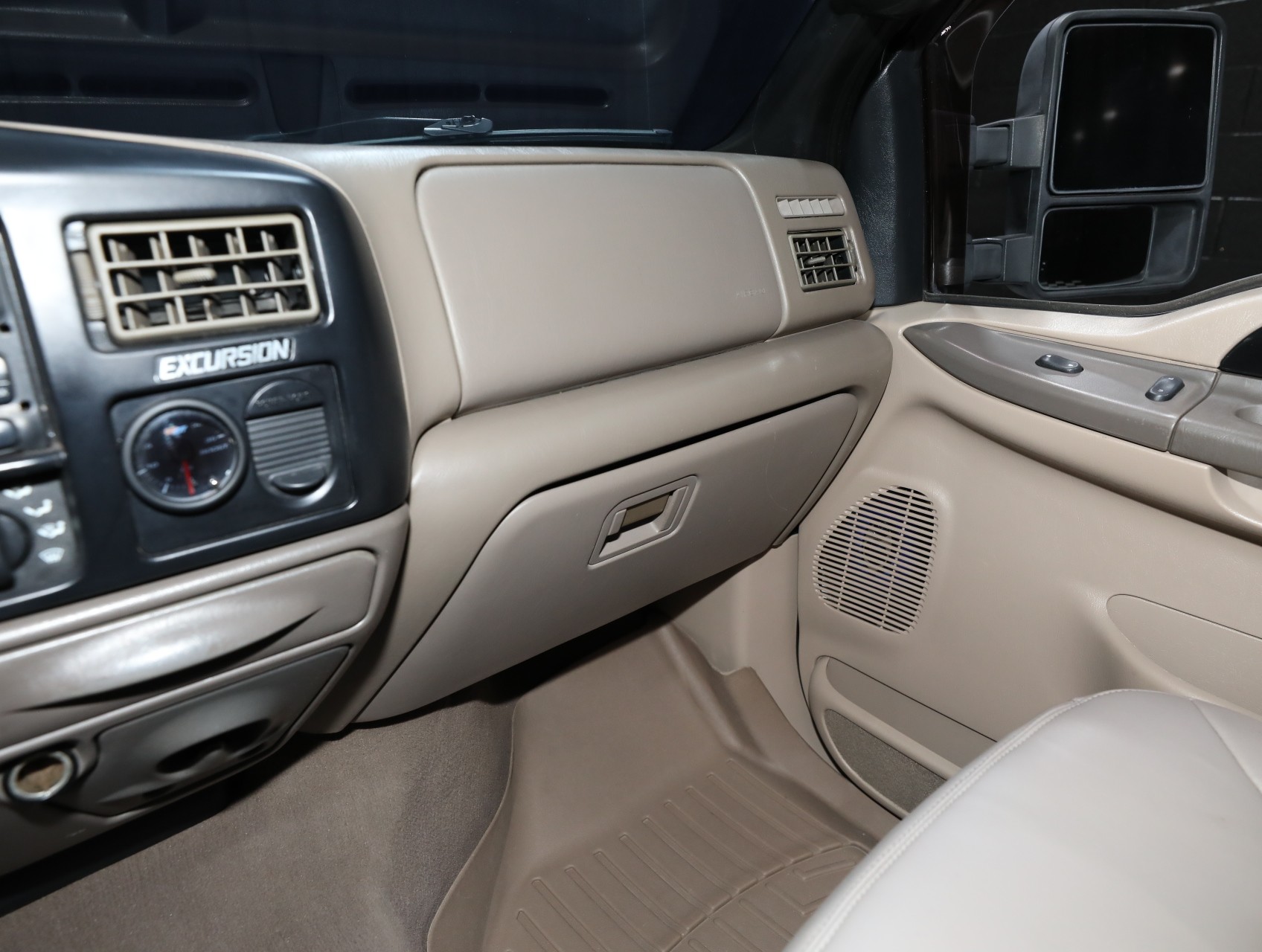 2001 Ford Excursion 58