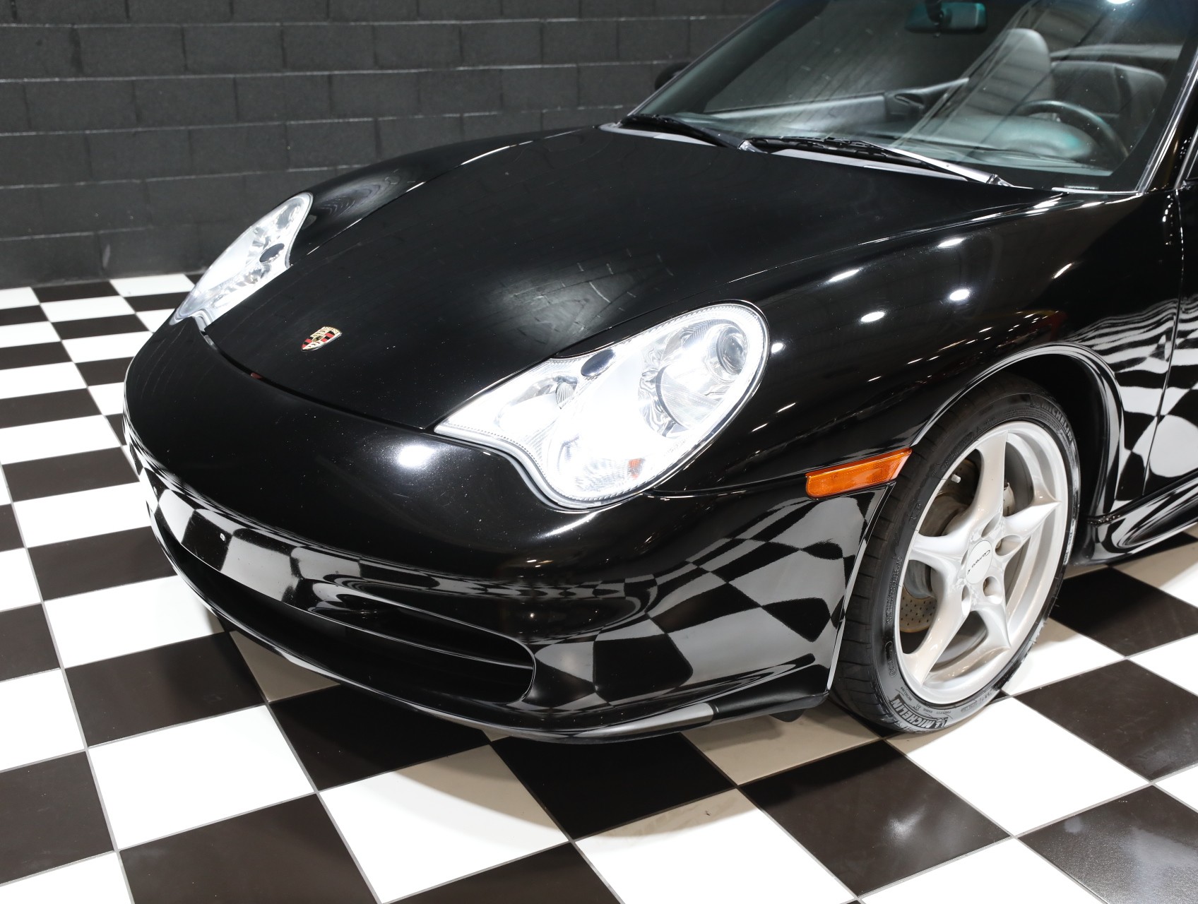 2003 Porsche 911 14