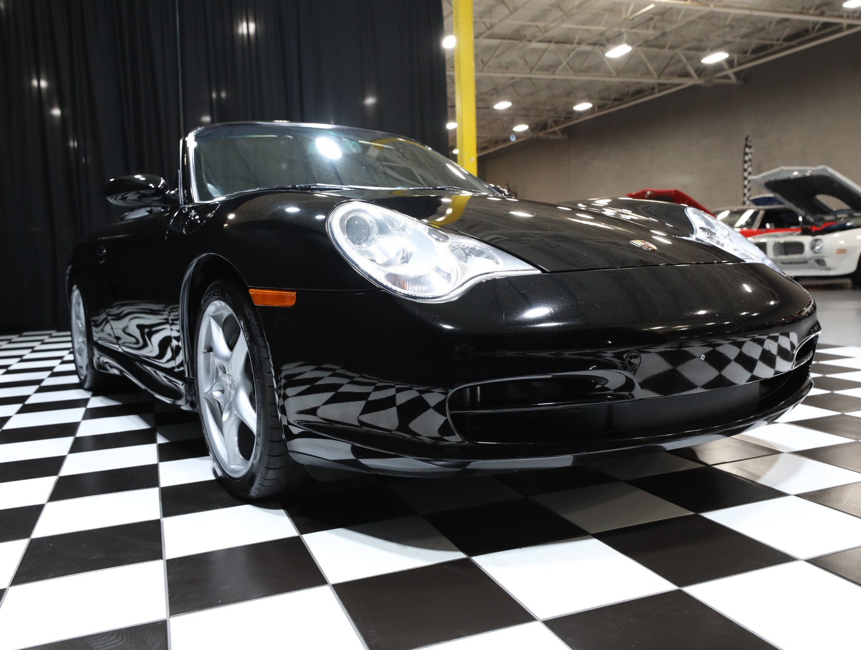 2003 Porsche 911 21