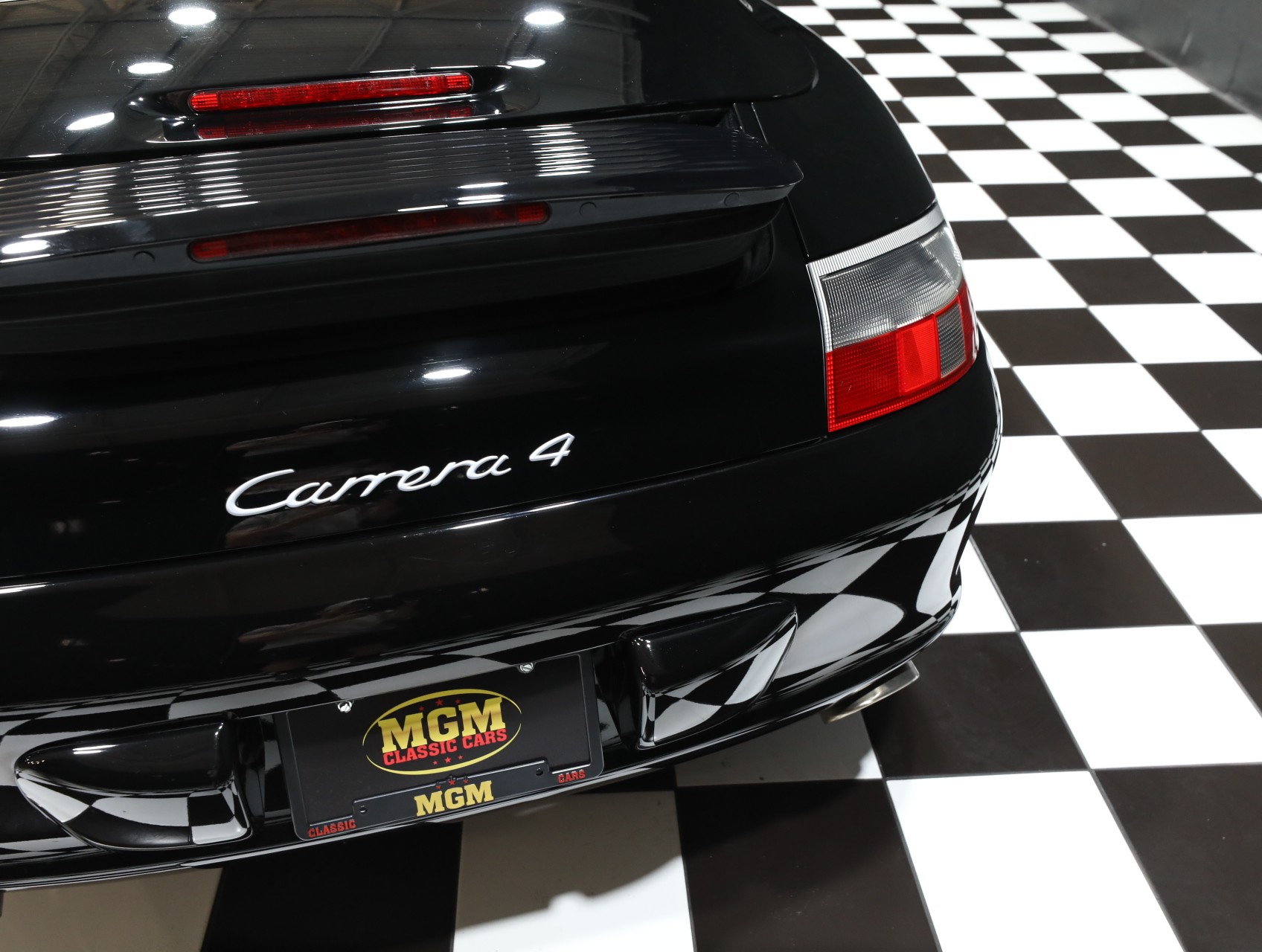 2003 Porsche 911 26