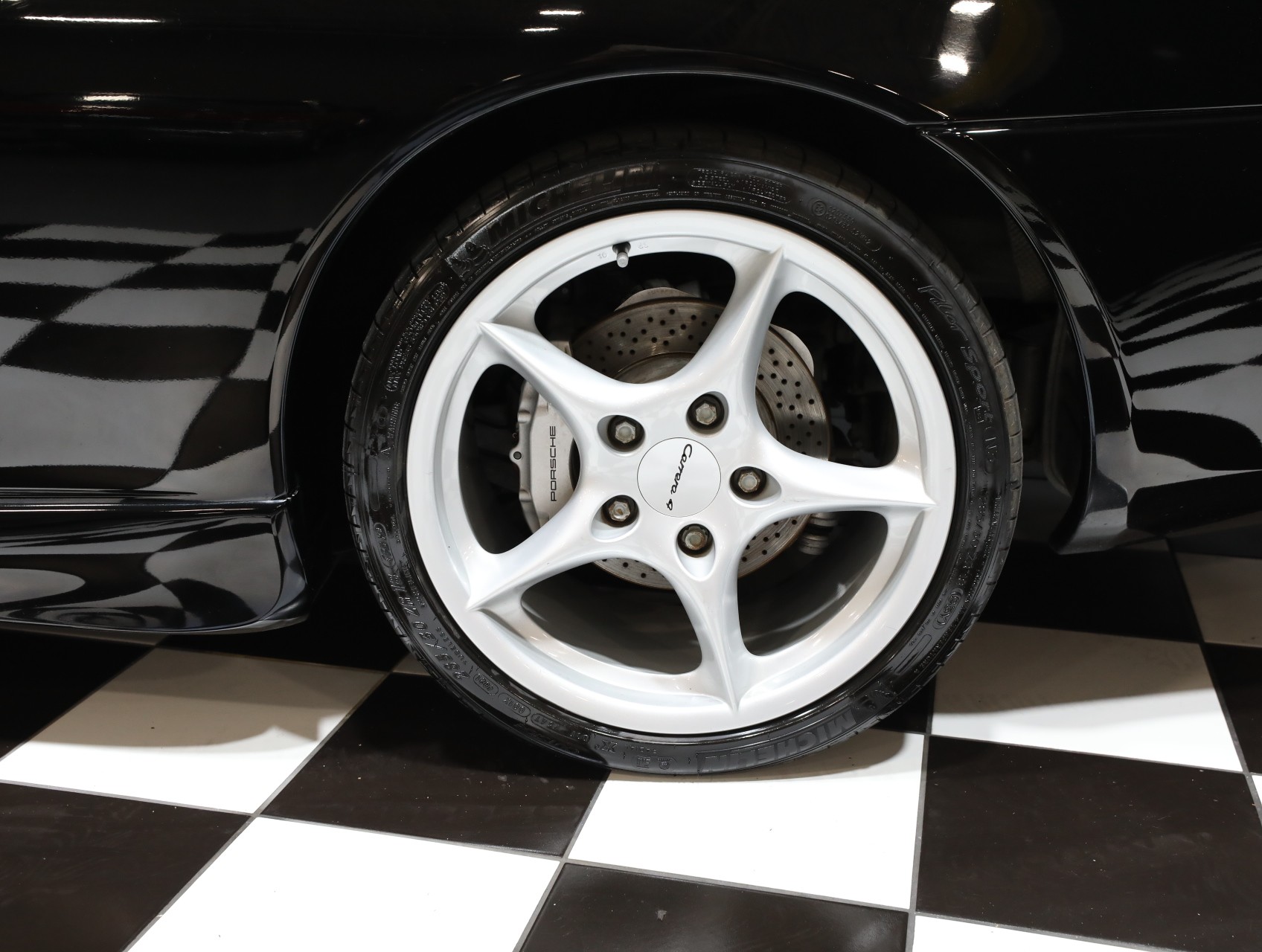 2003 Porsche 911 37