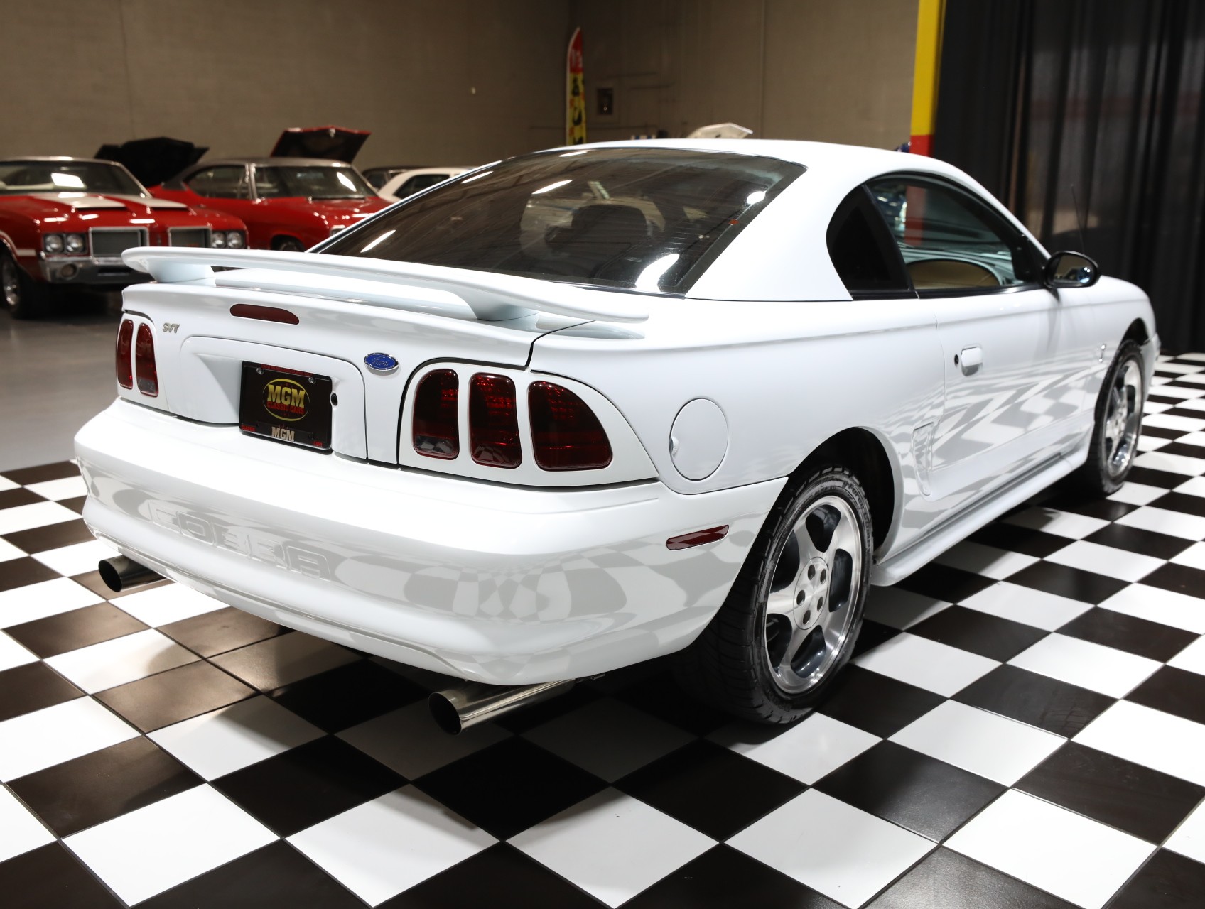 1996 Ford Mustang SVT Cobra 19
