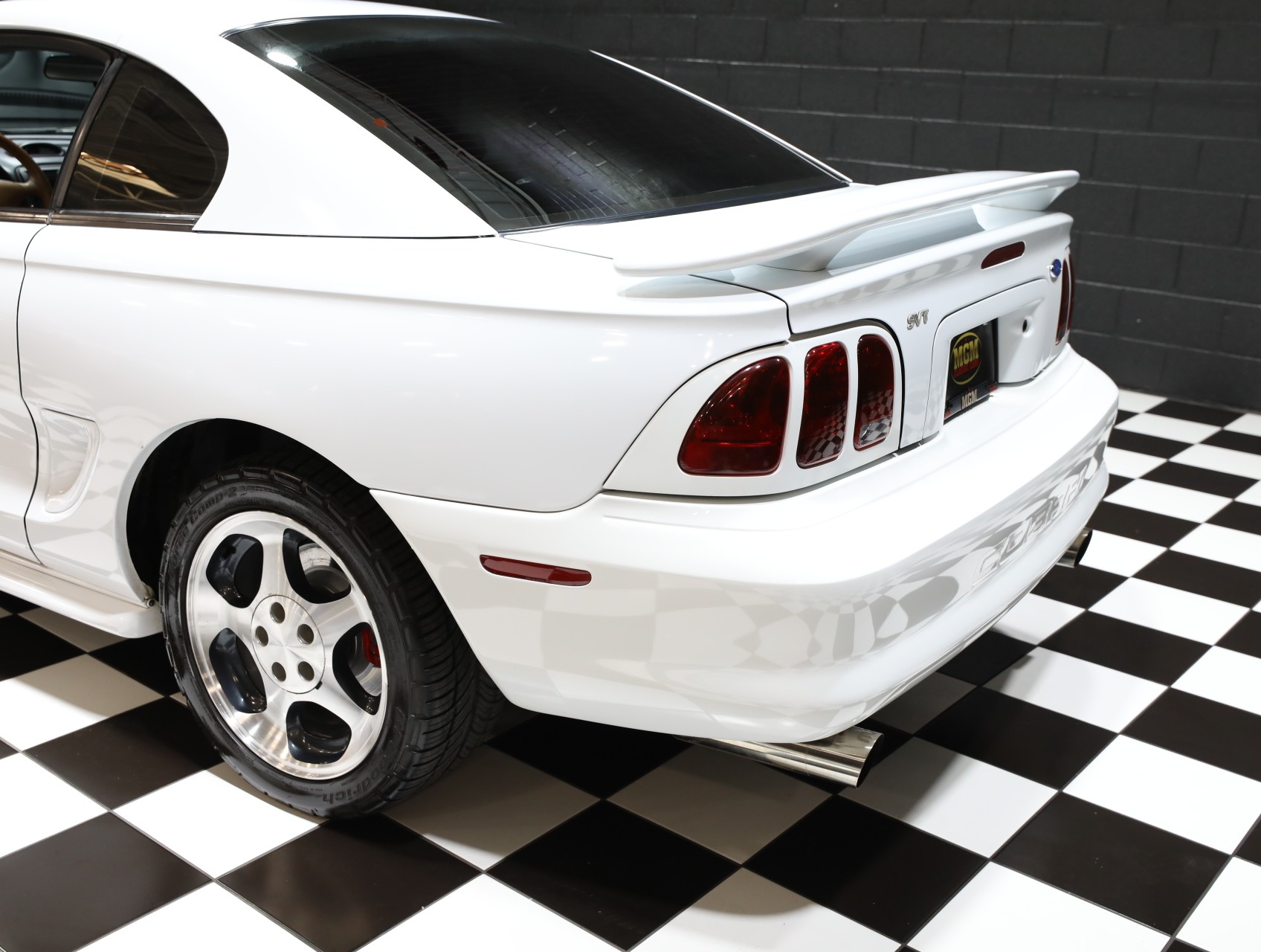 1996 Ford Mustang SVT Cobra 26