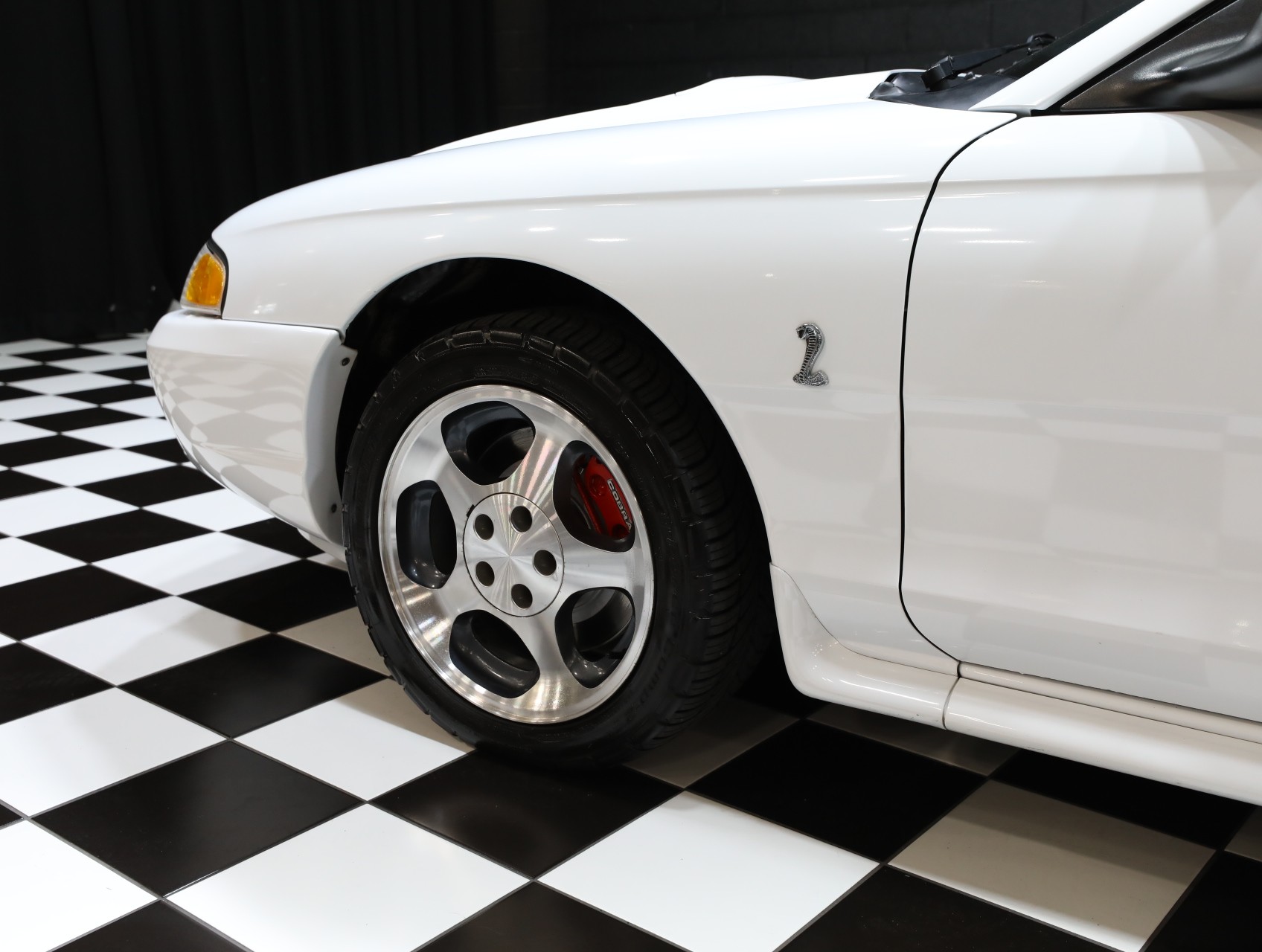 1996 Ford Mustang SVT Cobra 30
