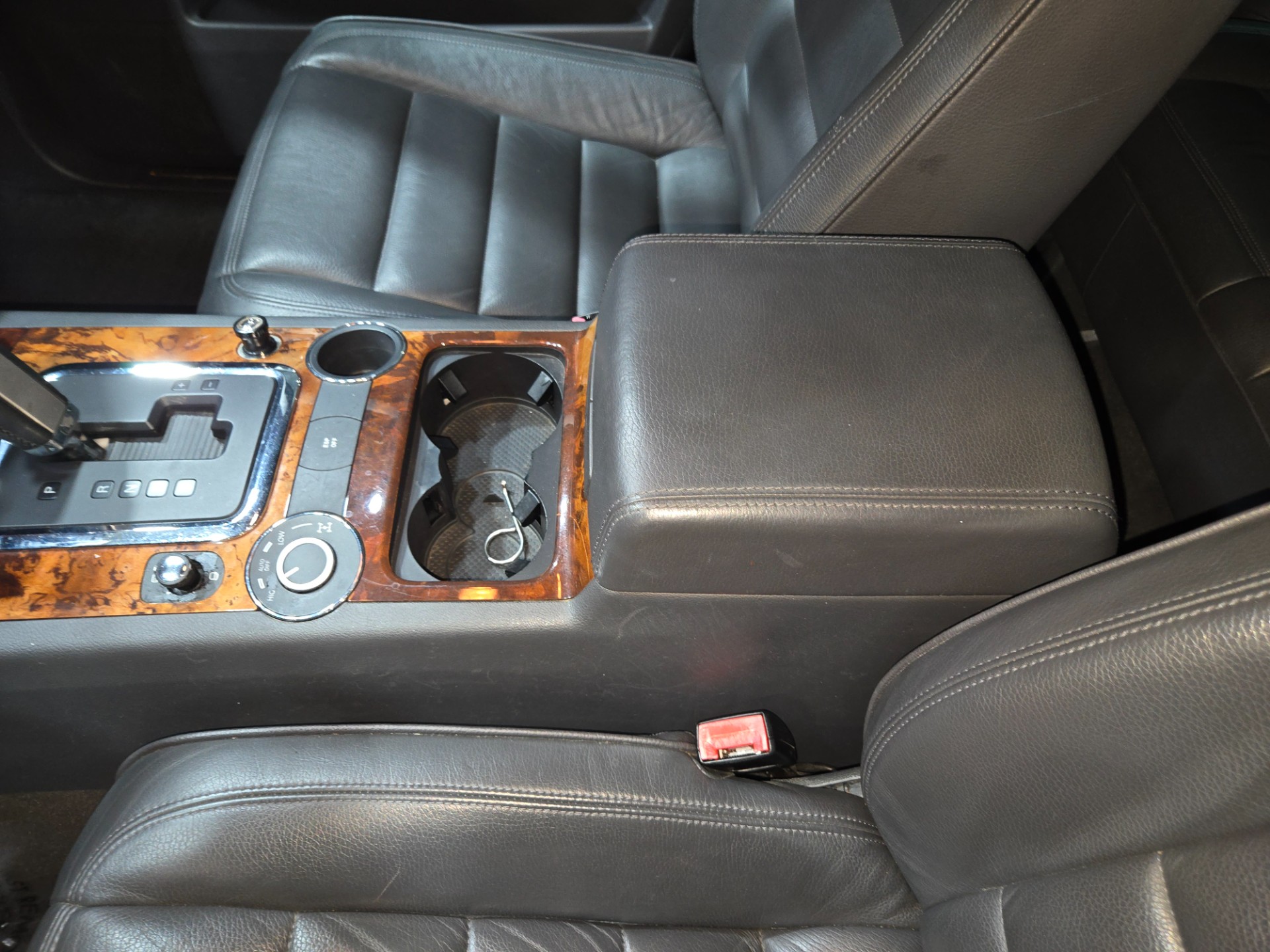 2006 Volkswagen Touareg 108