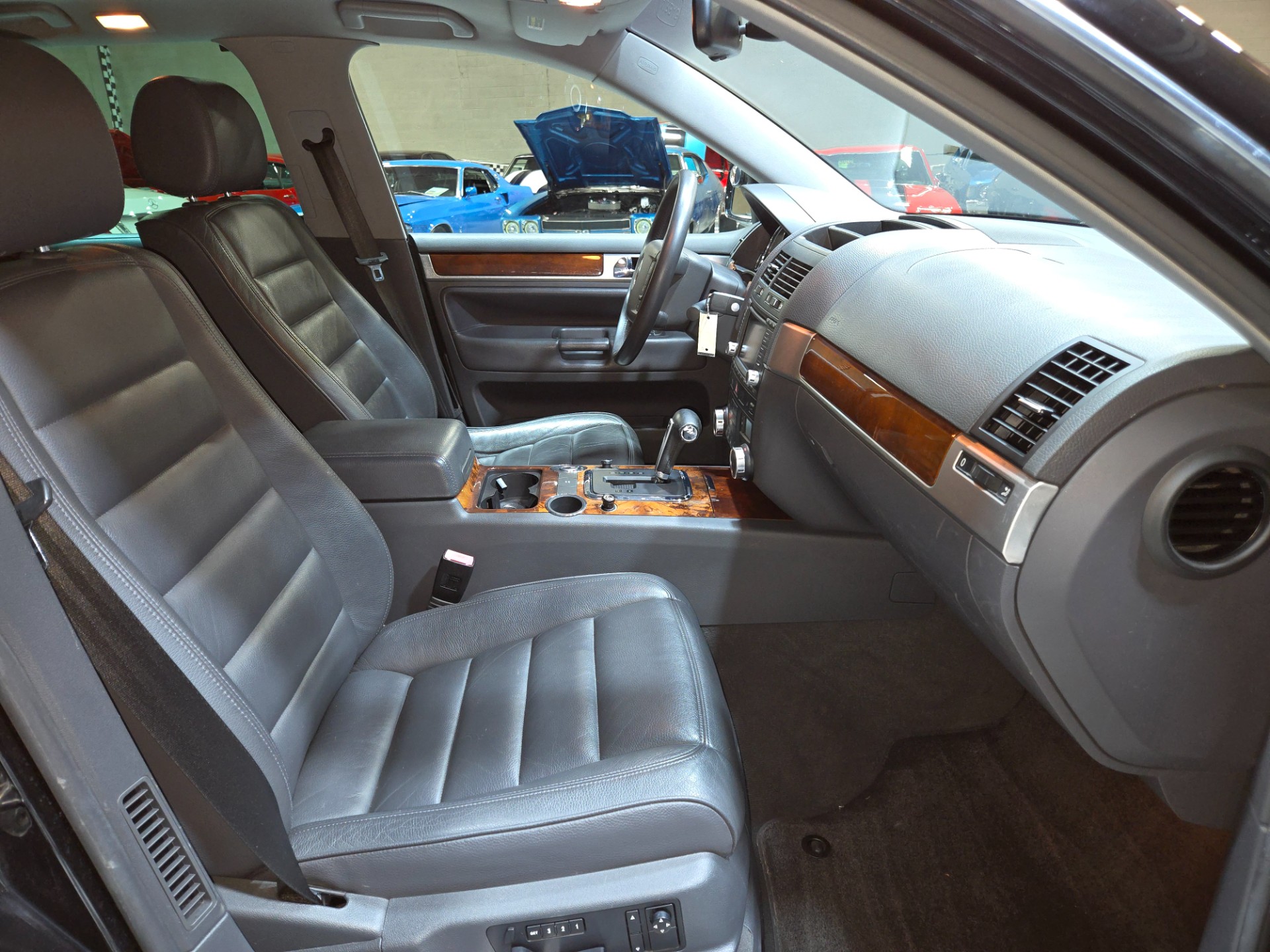 2006 Volkswagen Touareg 11