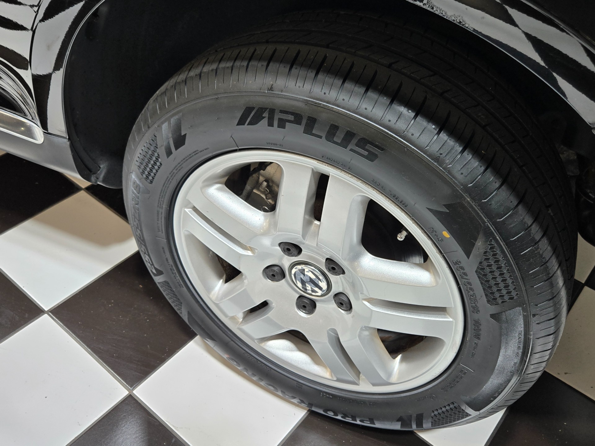2006 Volkswagen Touareg 30