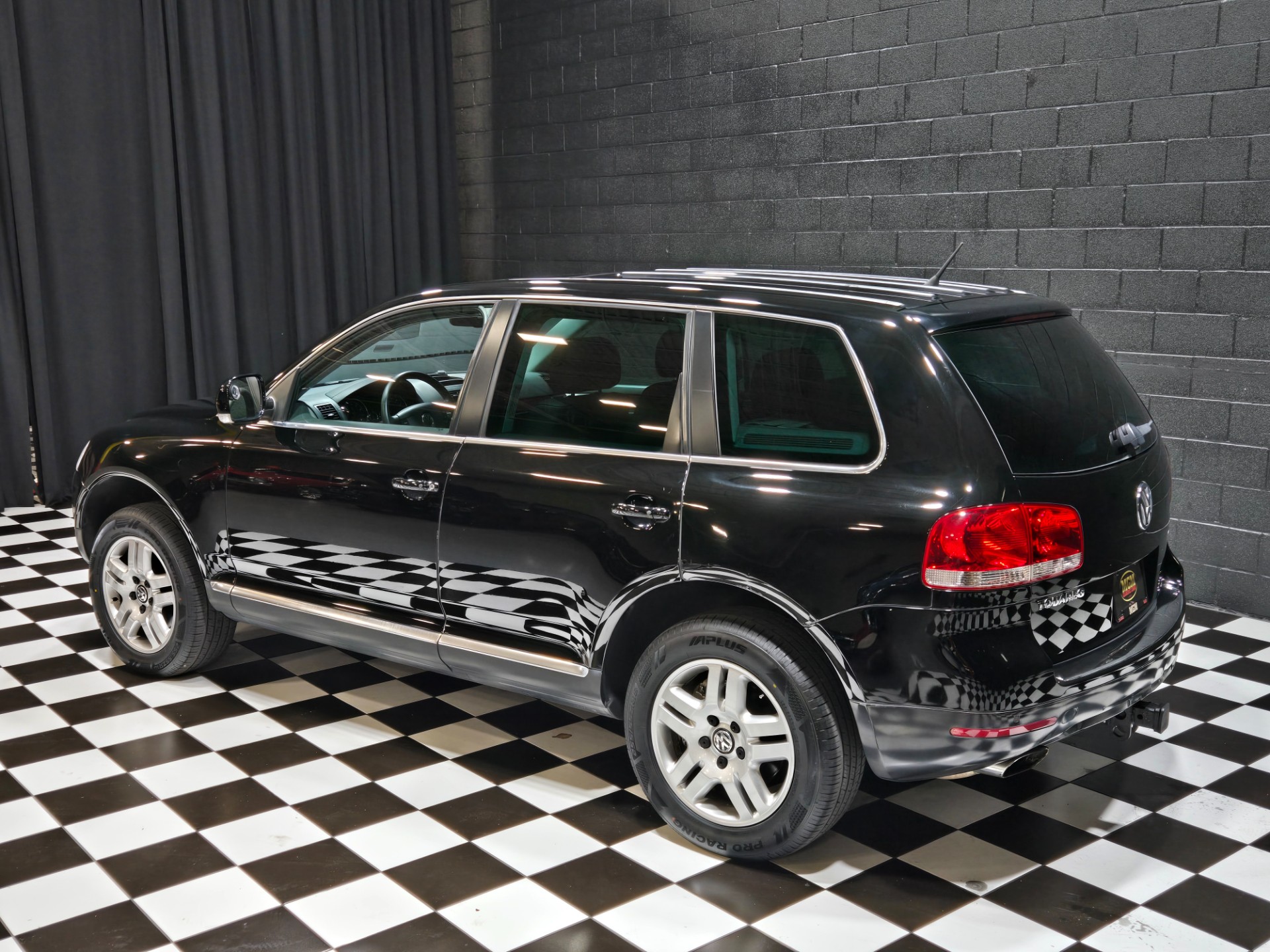 2006 Volkswagen Touareg 4