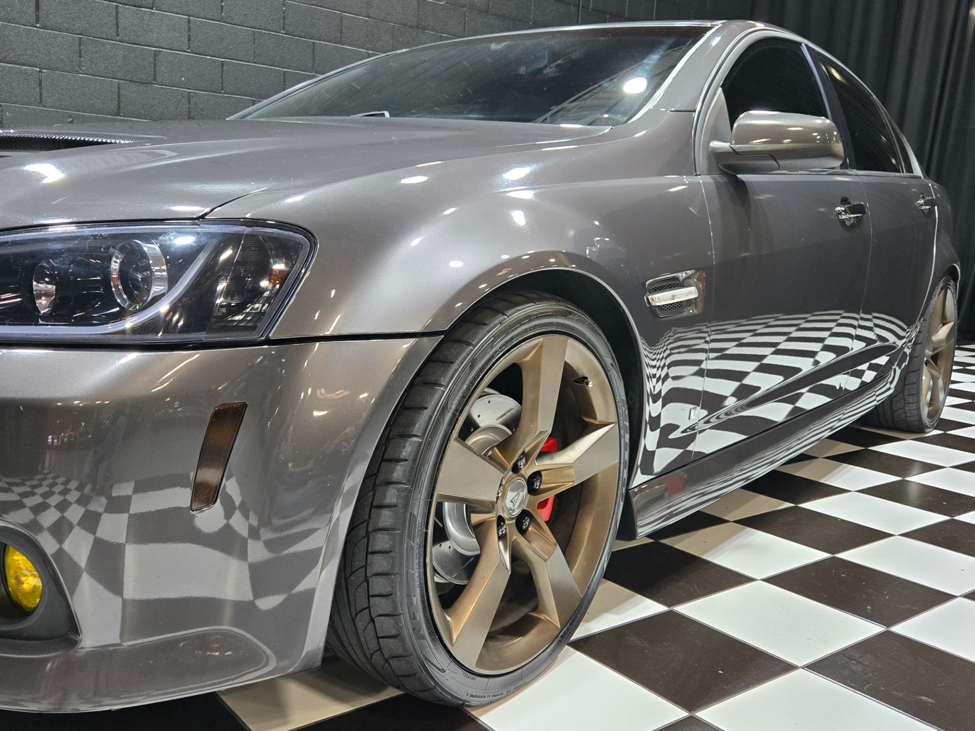 2008 Pontiac G8 21