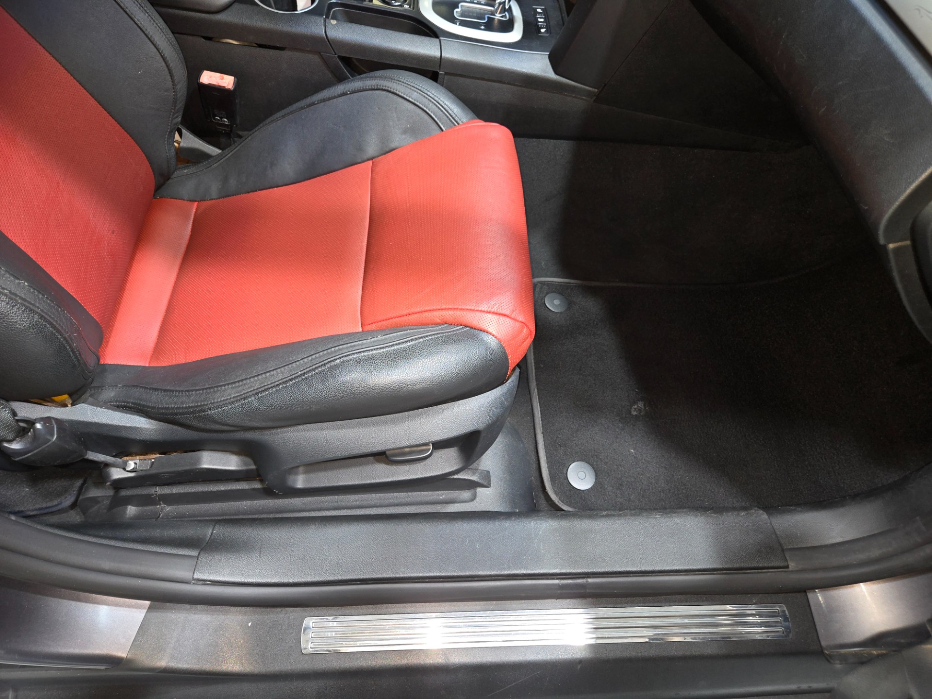 2008 Pontiac G8 89