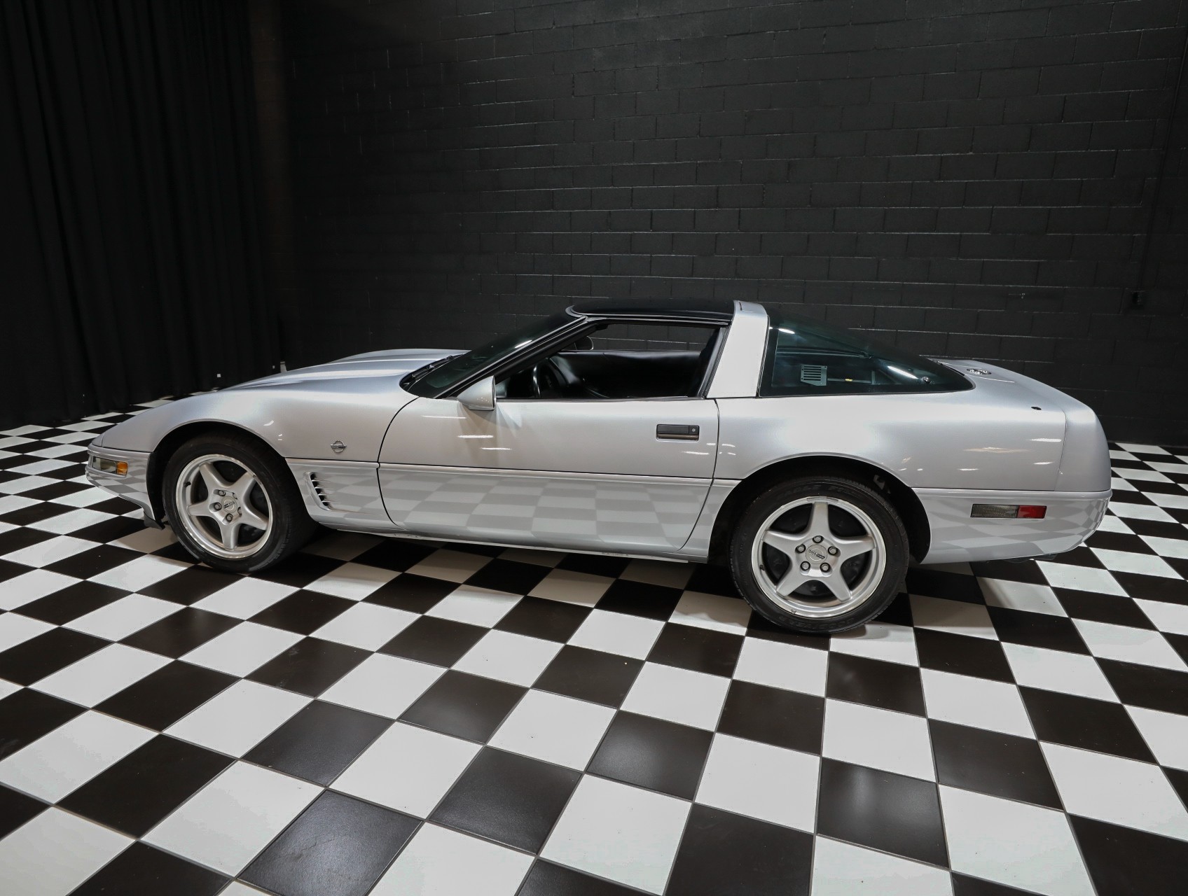 1996 Chevrolet Corvette 32