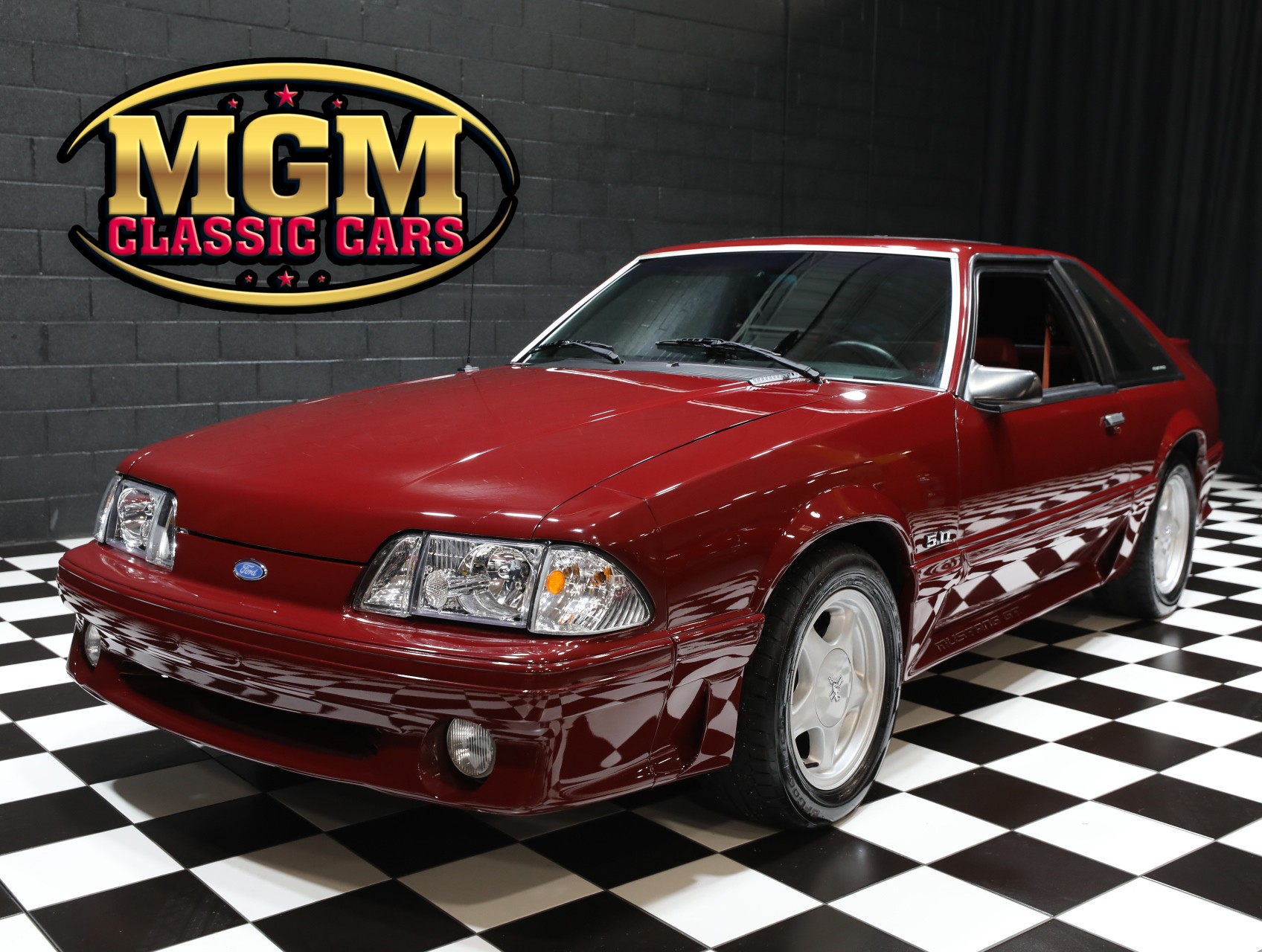 1990 Ford Mustang 1