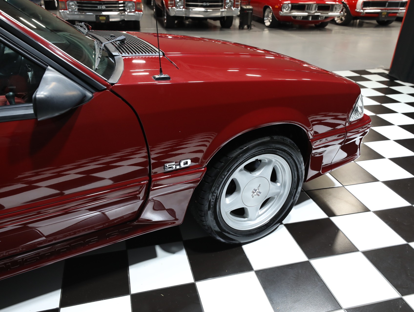 1990 Ford Mustang 16