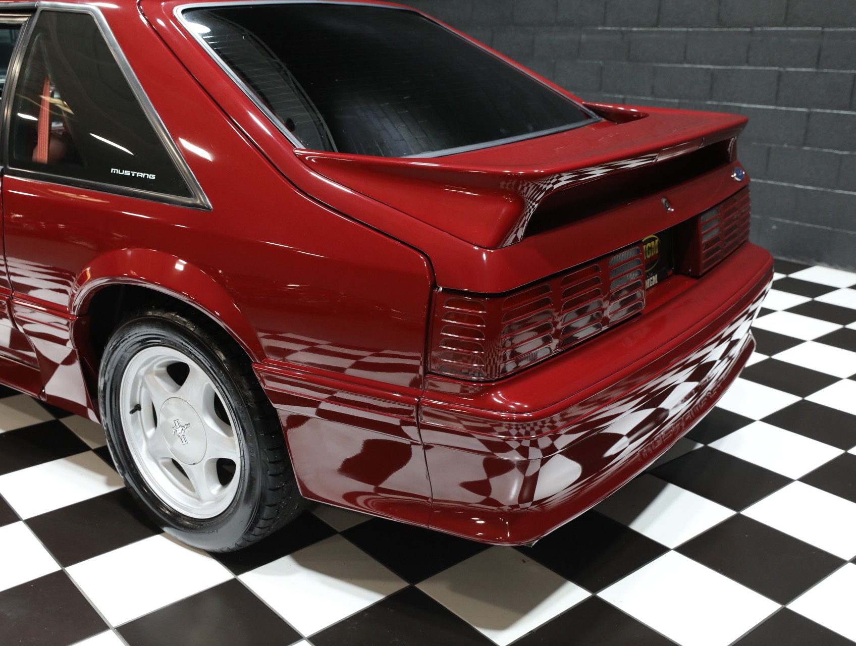 1990 Ford Mustang 25