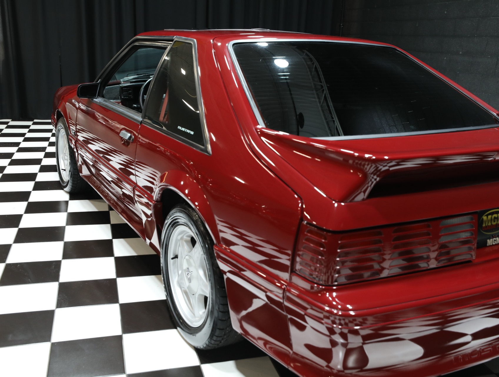 1990 Ford Mustang 27