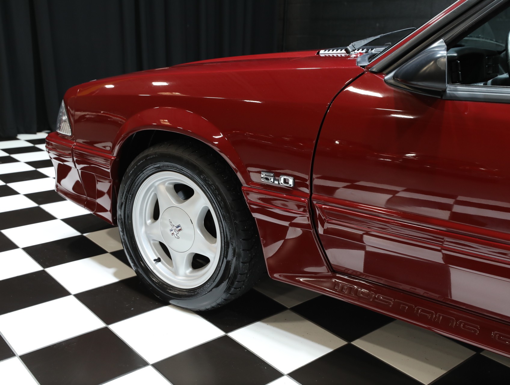 1990 Ford Mustang 31