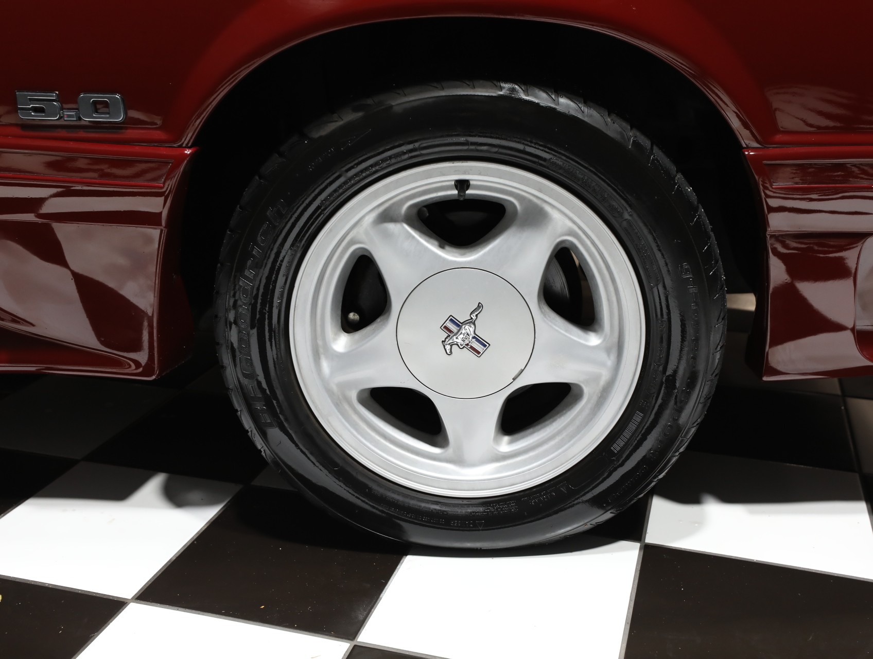 1990 Ford Mustang 34