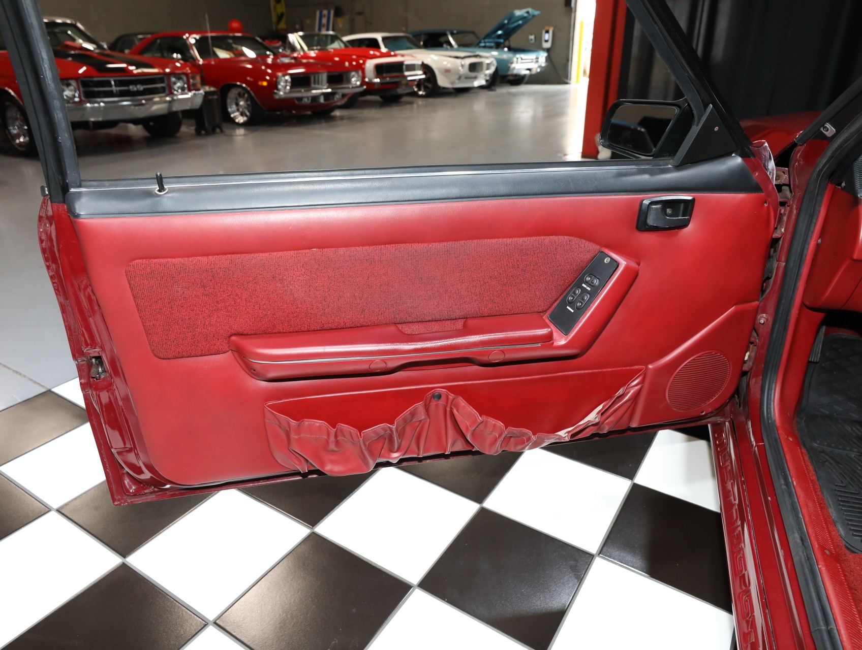 1990 Ford Mustang 47